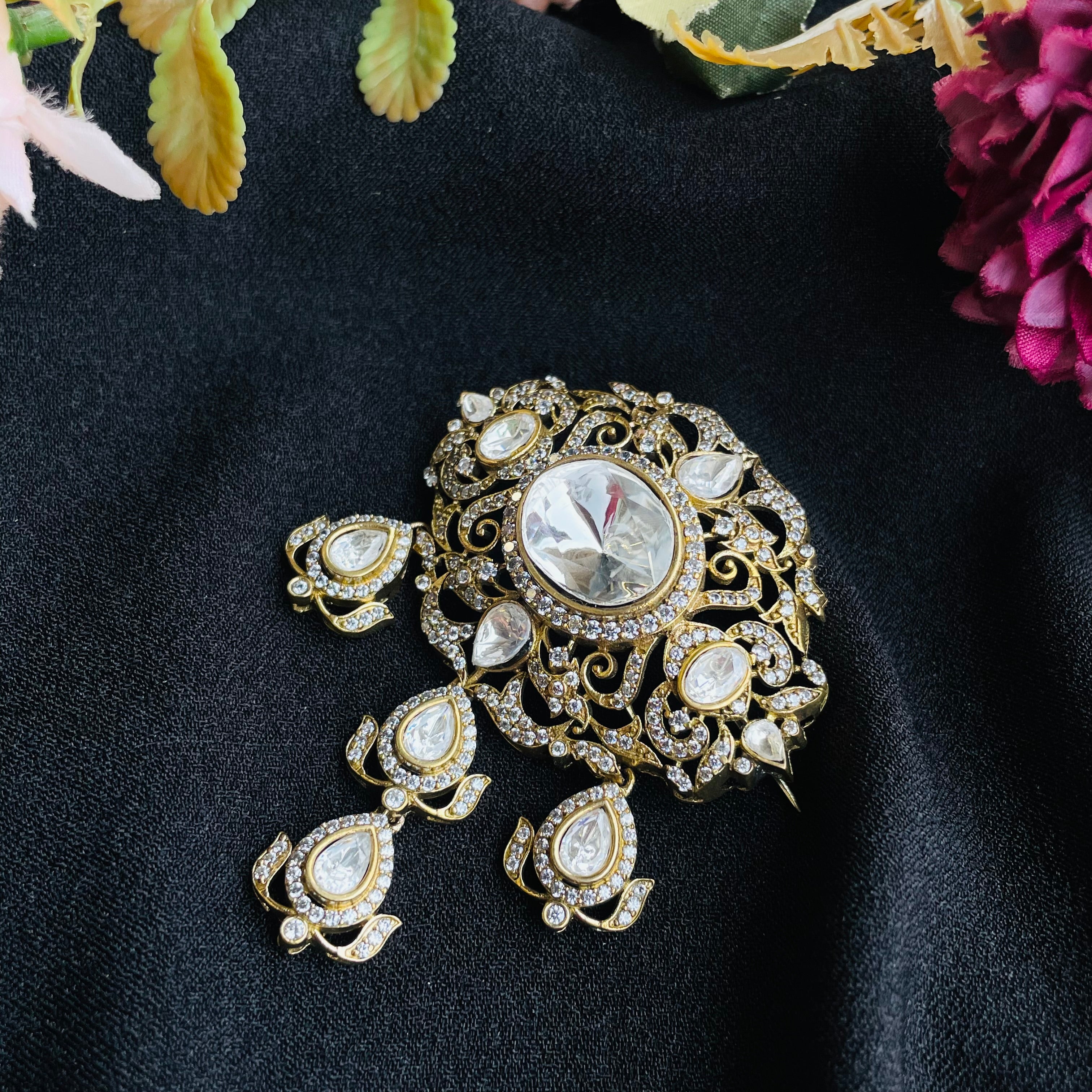 Nayaab Essie brooch