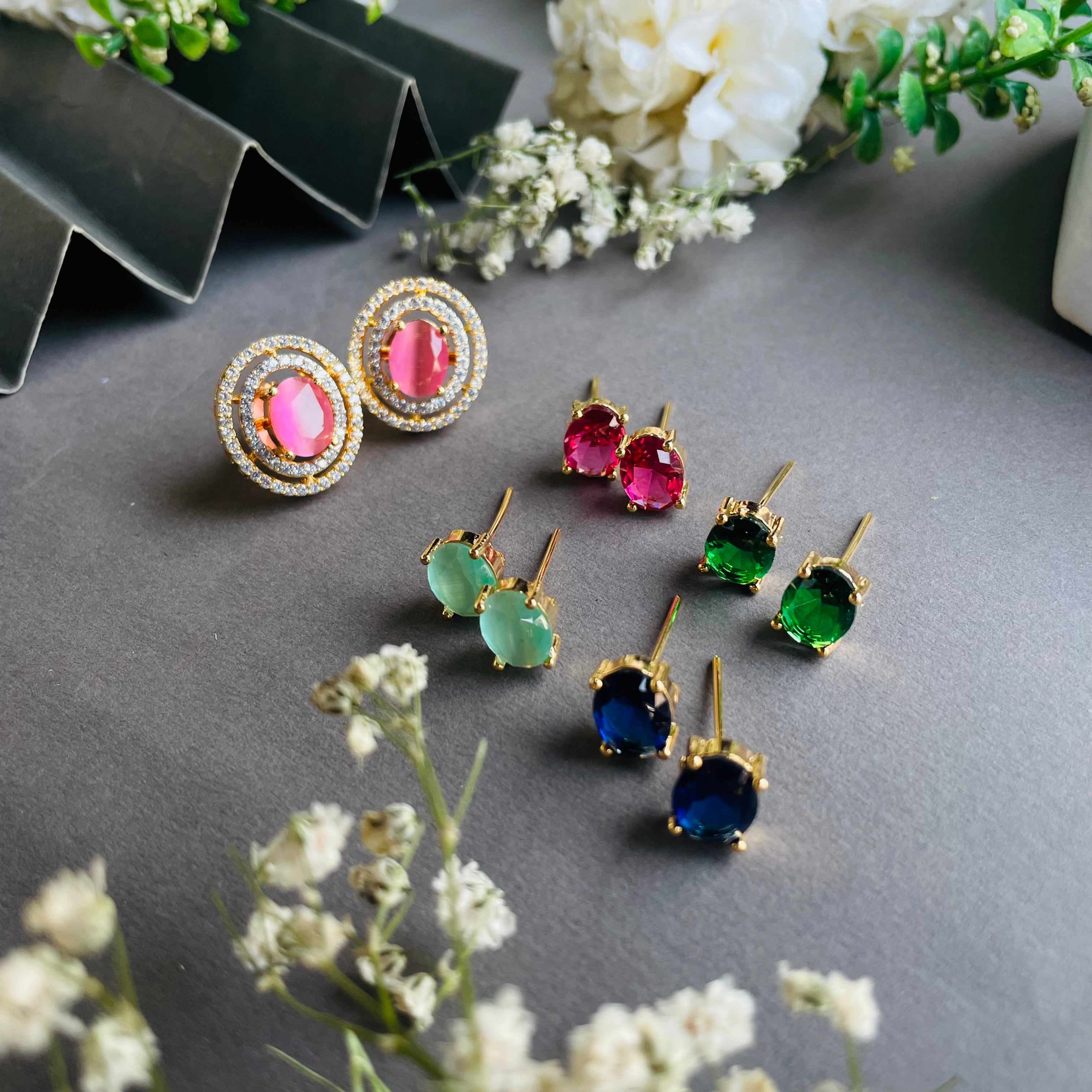 Ad Elaine studs colour changeable