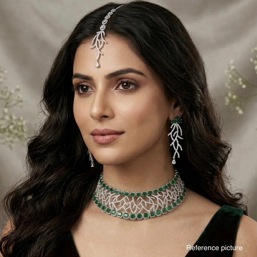 Ad Lacey choker