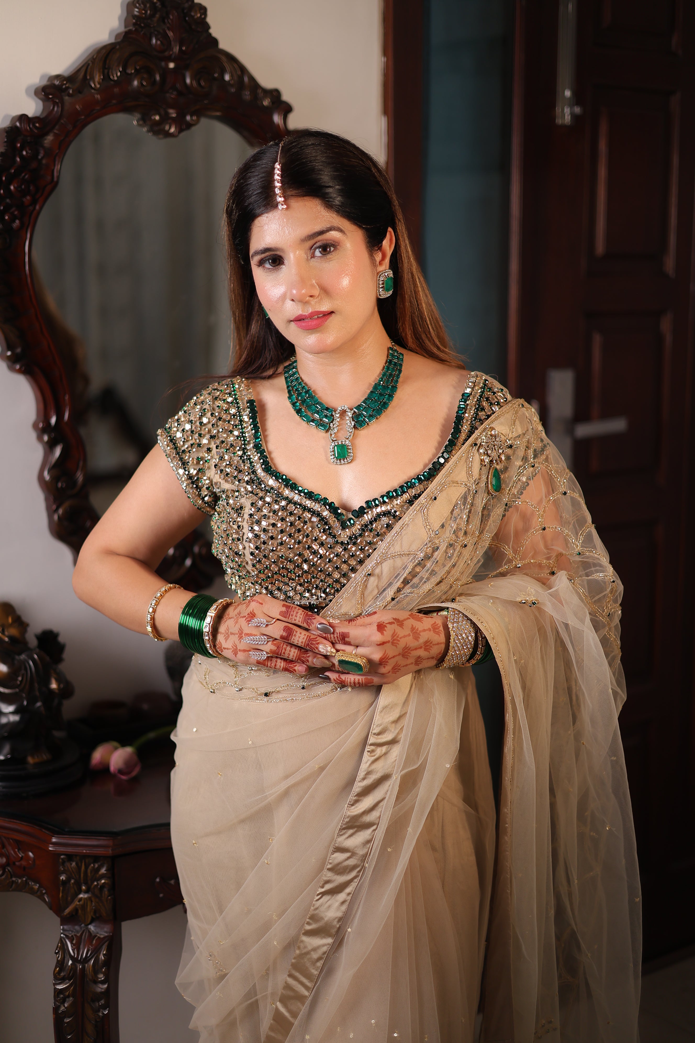 VS Avira Saree