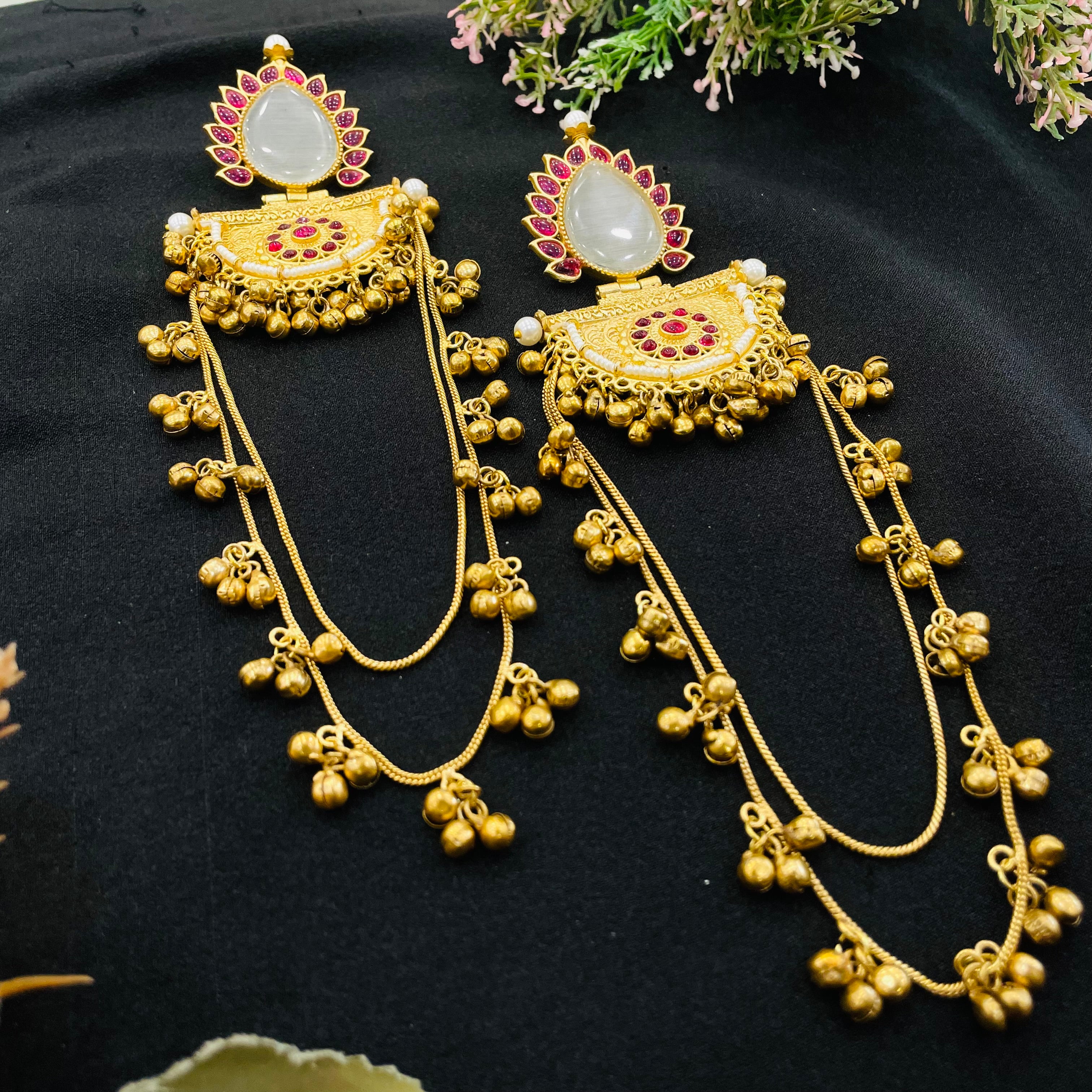 Nayaab Vaishnavi Earrings