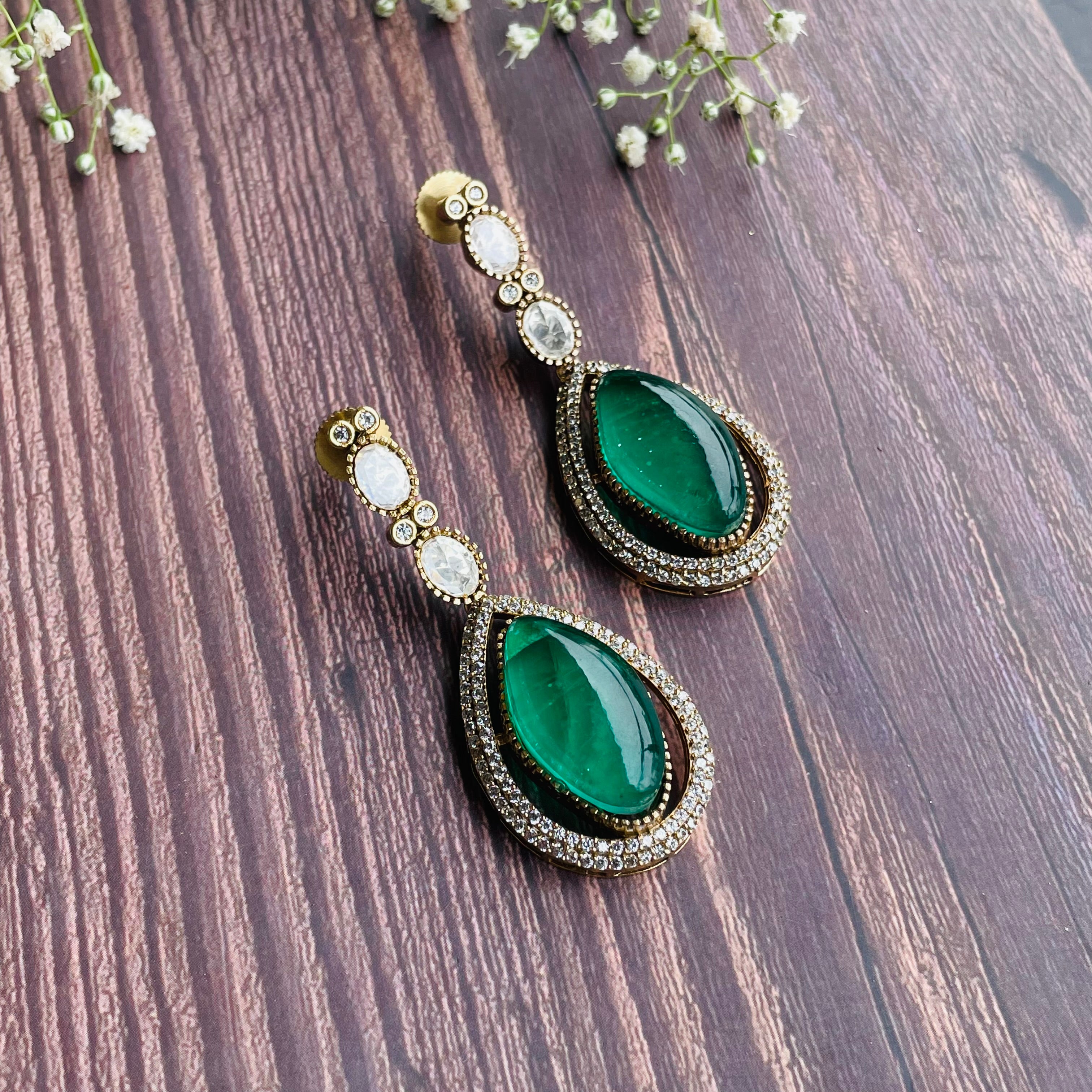 Nayaab Alima Polki Neckpiece