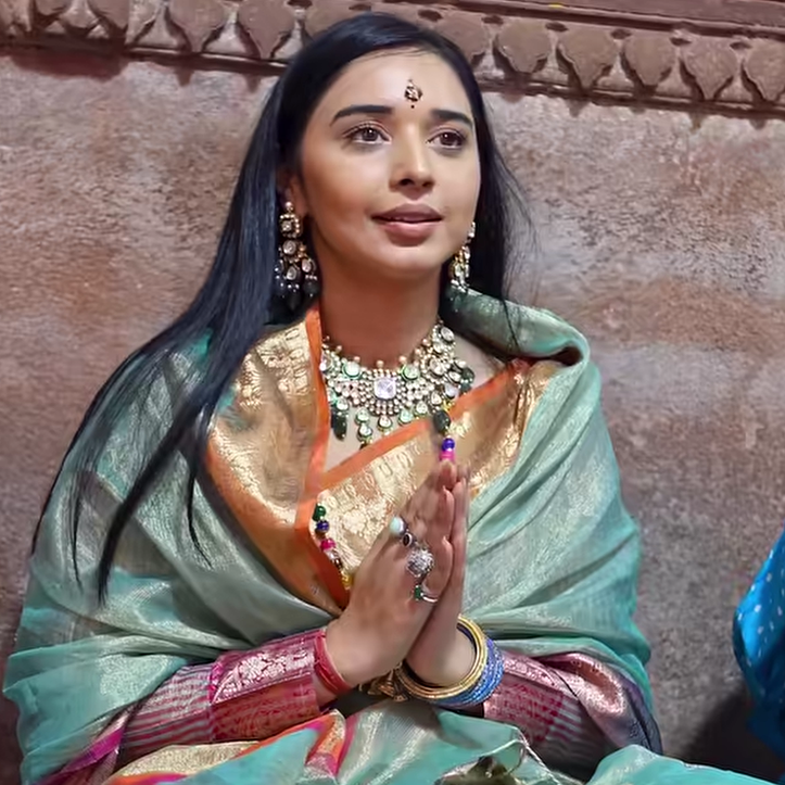 Nayaab noorani polki neckpiece