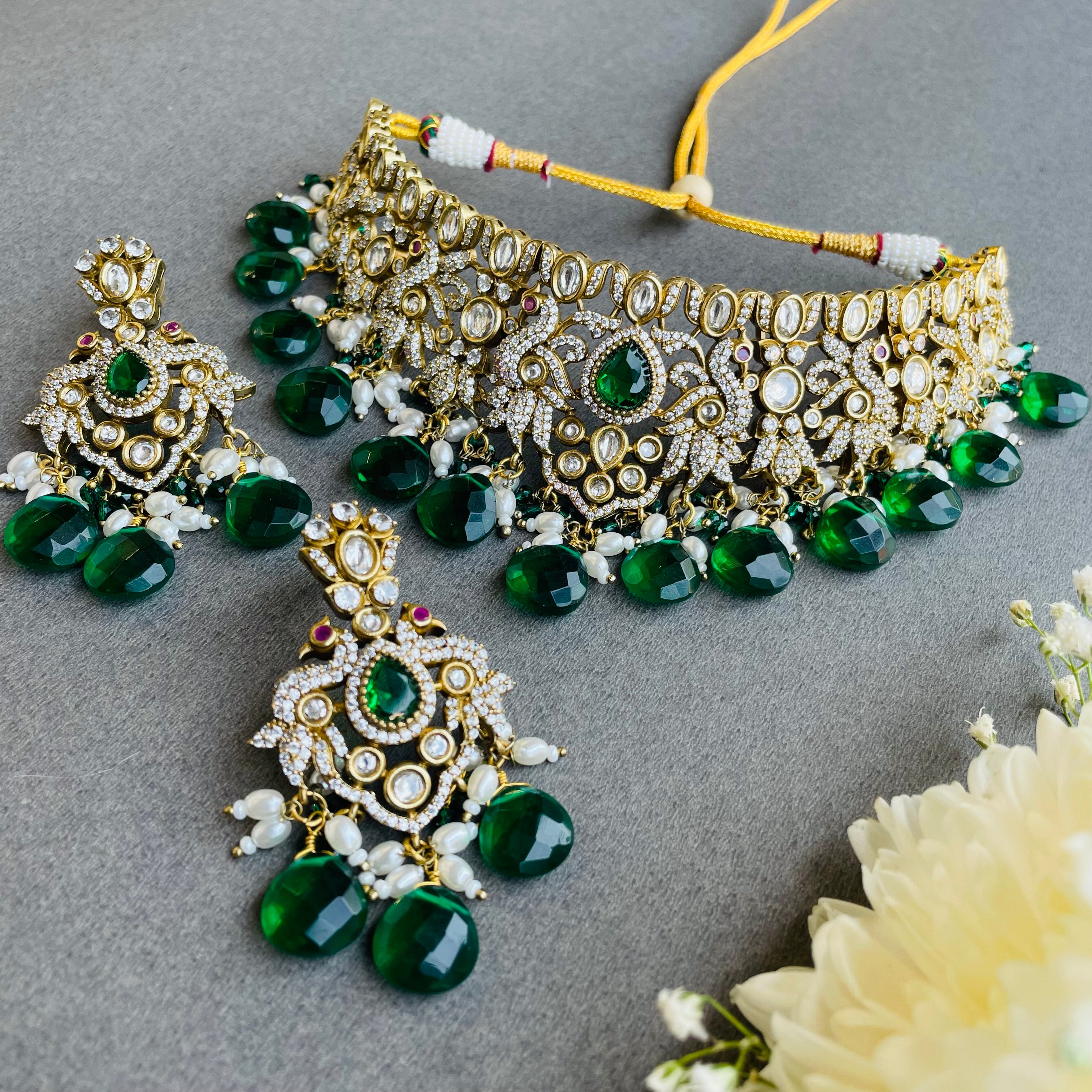 Nayaab Aliya Polki Choker