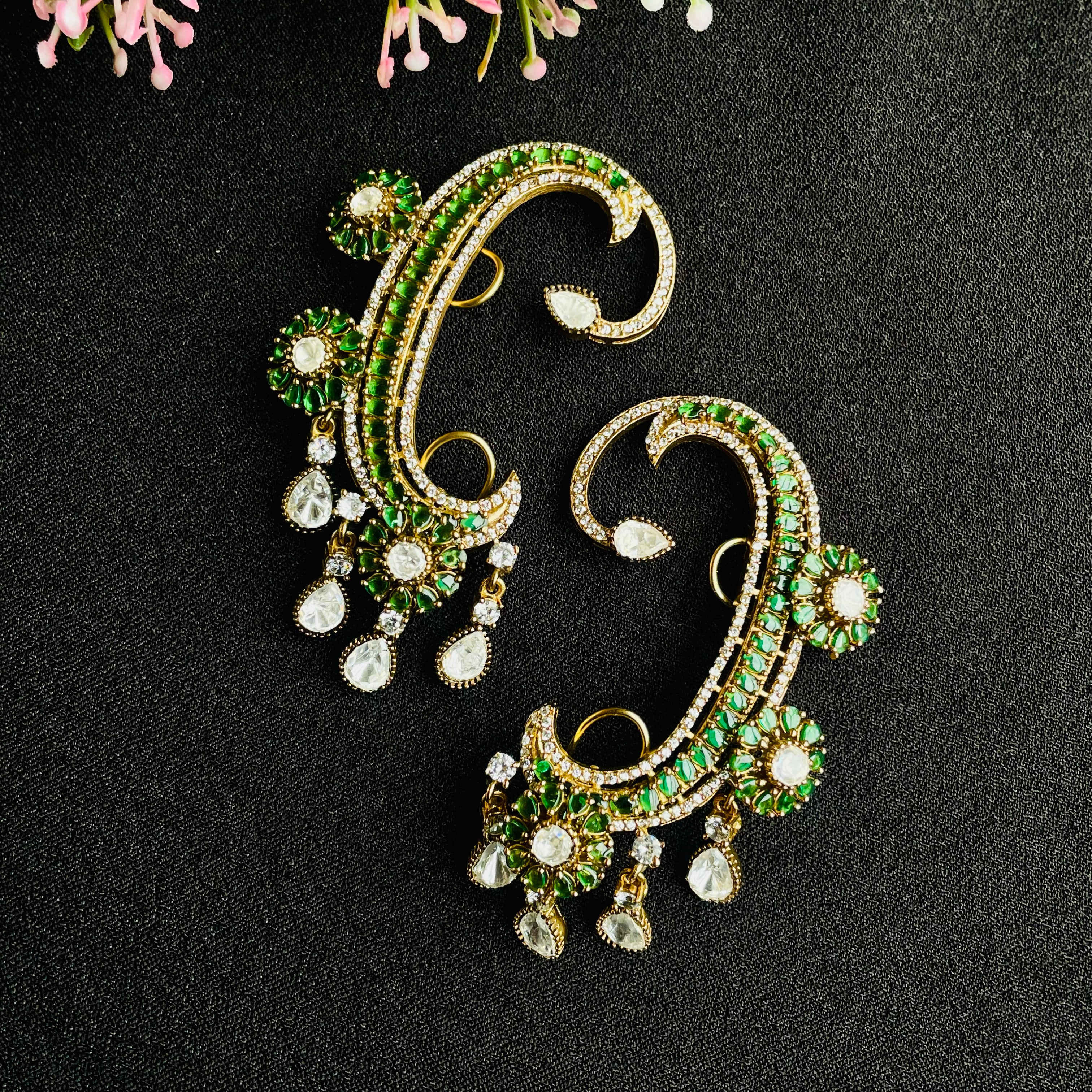 Nayaab Siya Earcuff