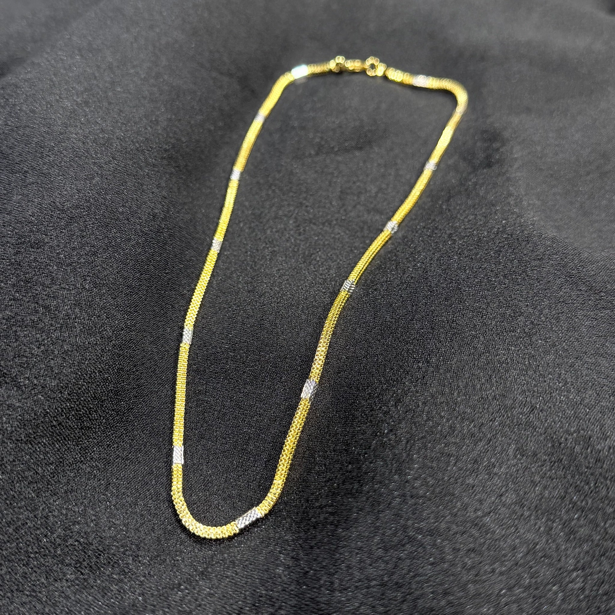 Nayaab Mahira Chain