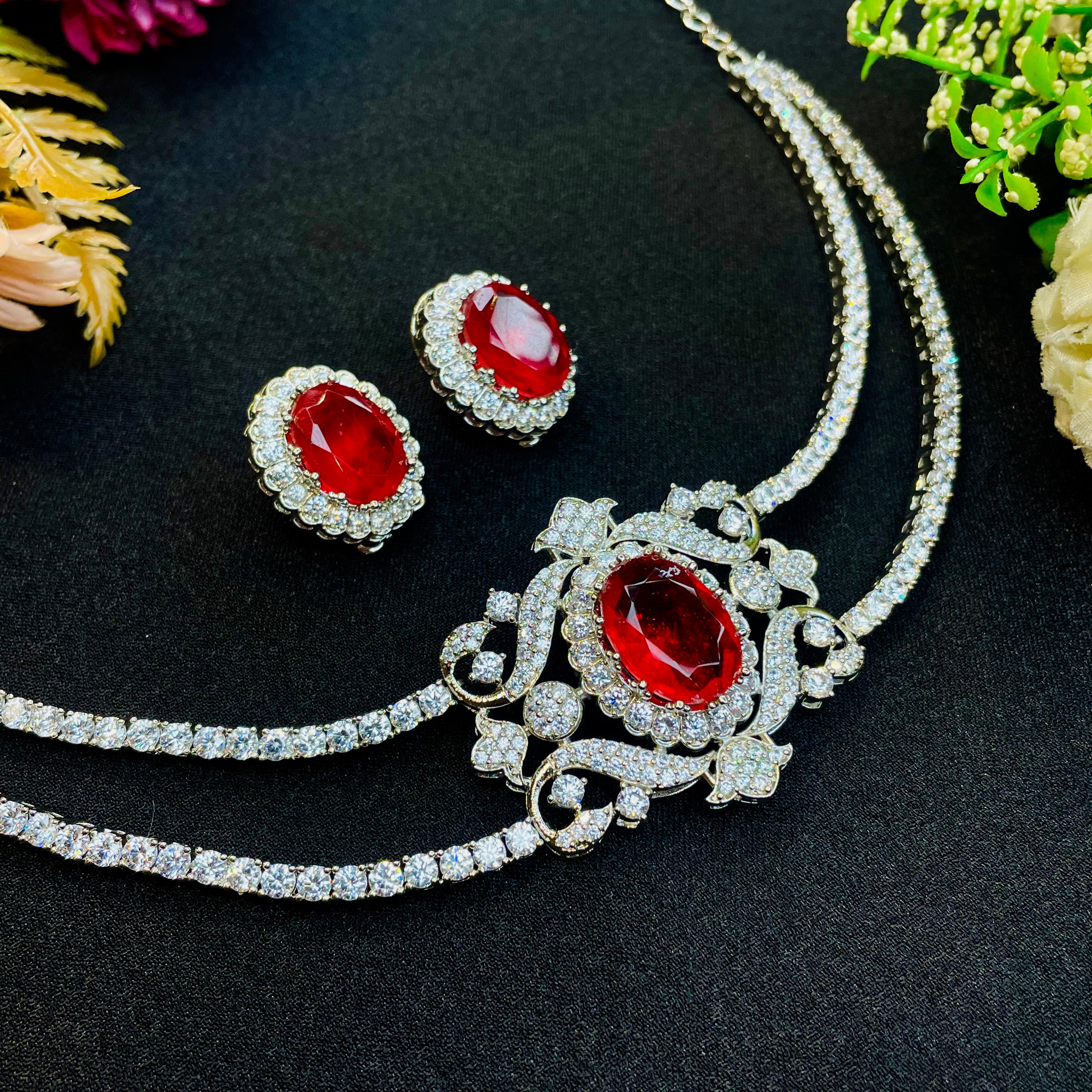 Ad Luna Neckpiece