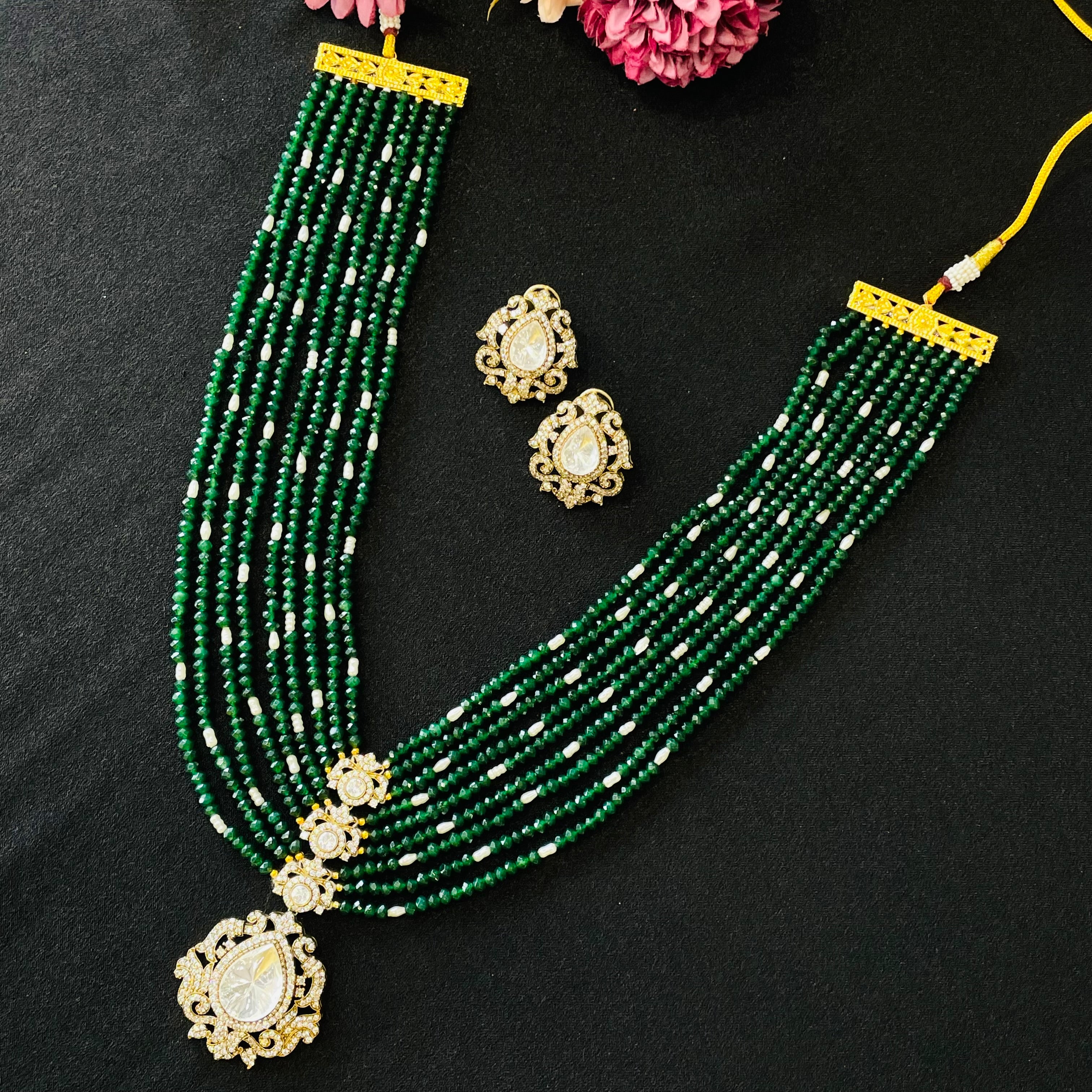 Nayaab kareena Neckpiece