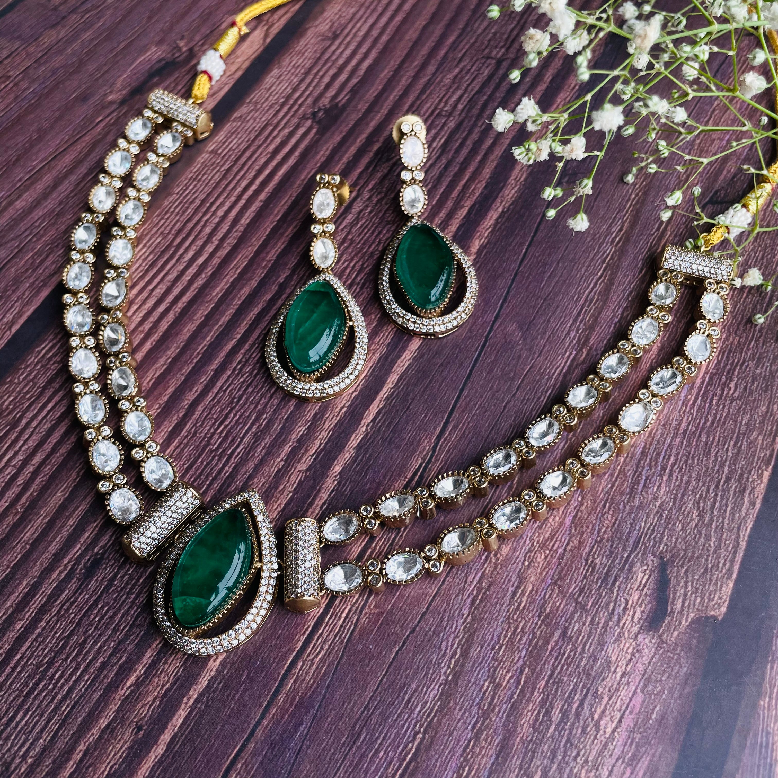 Nayaab Alima Polki Neckpiece