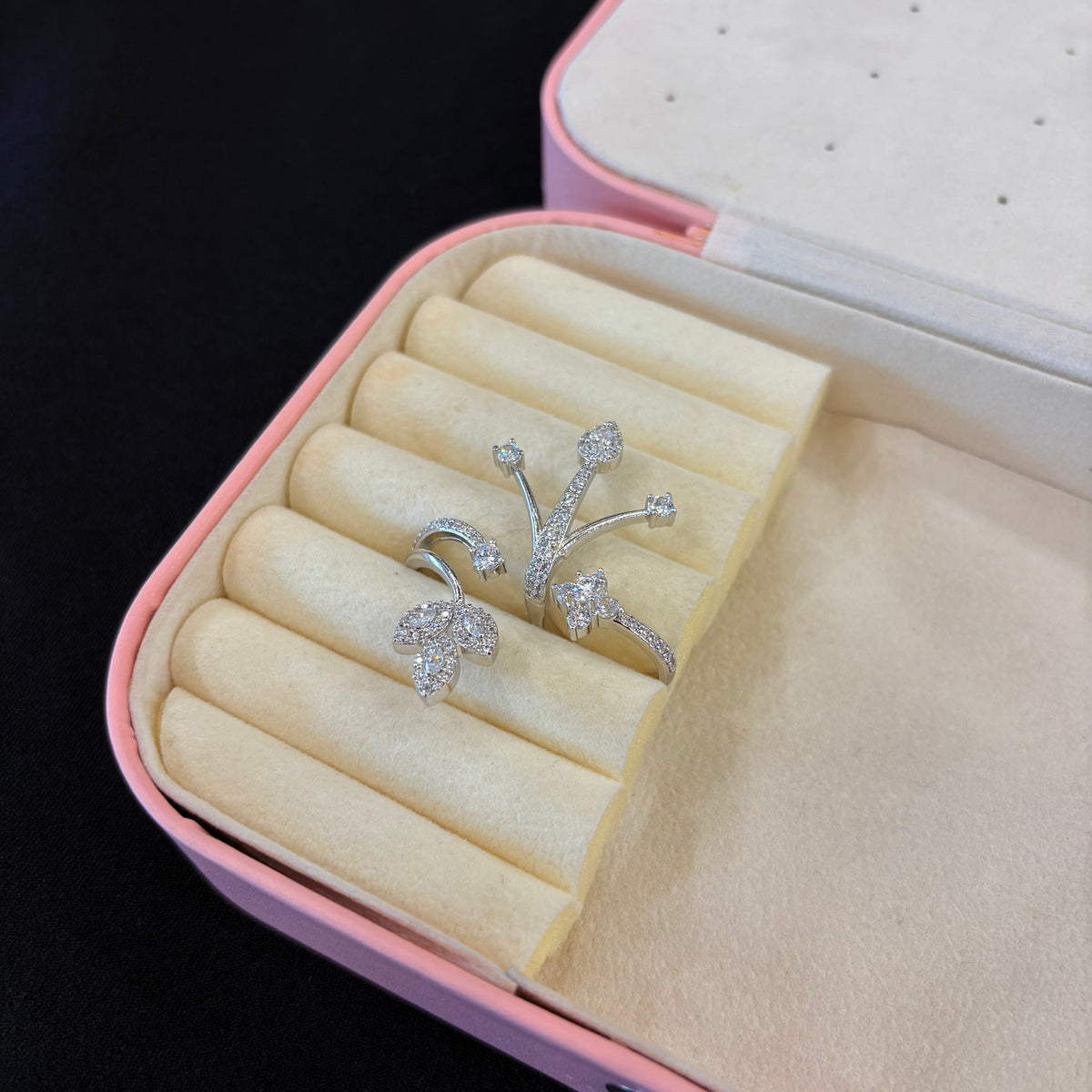 Vyanika Ring