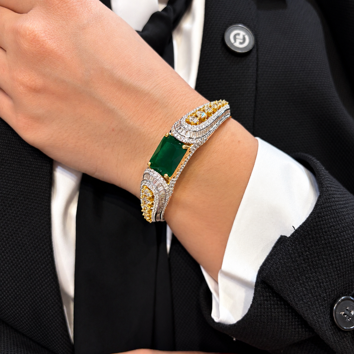Aaradhya Emerald Cuff Bracelet