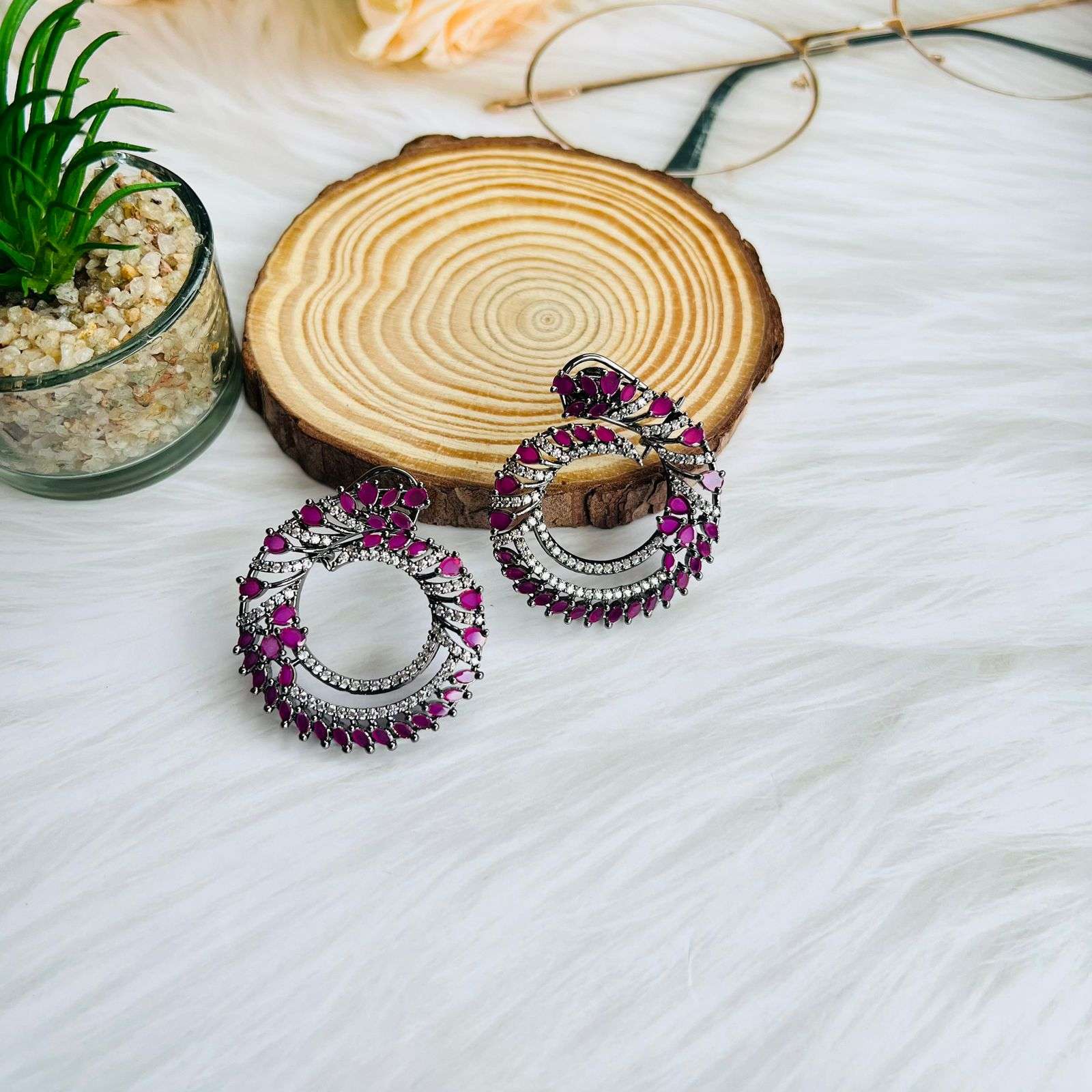 layla ilyana studs