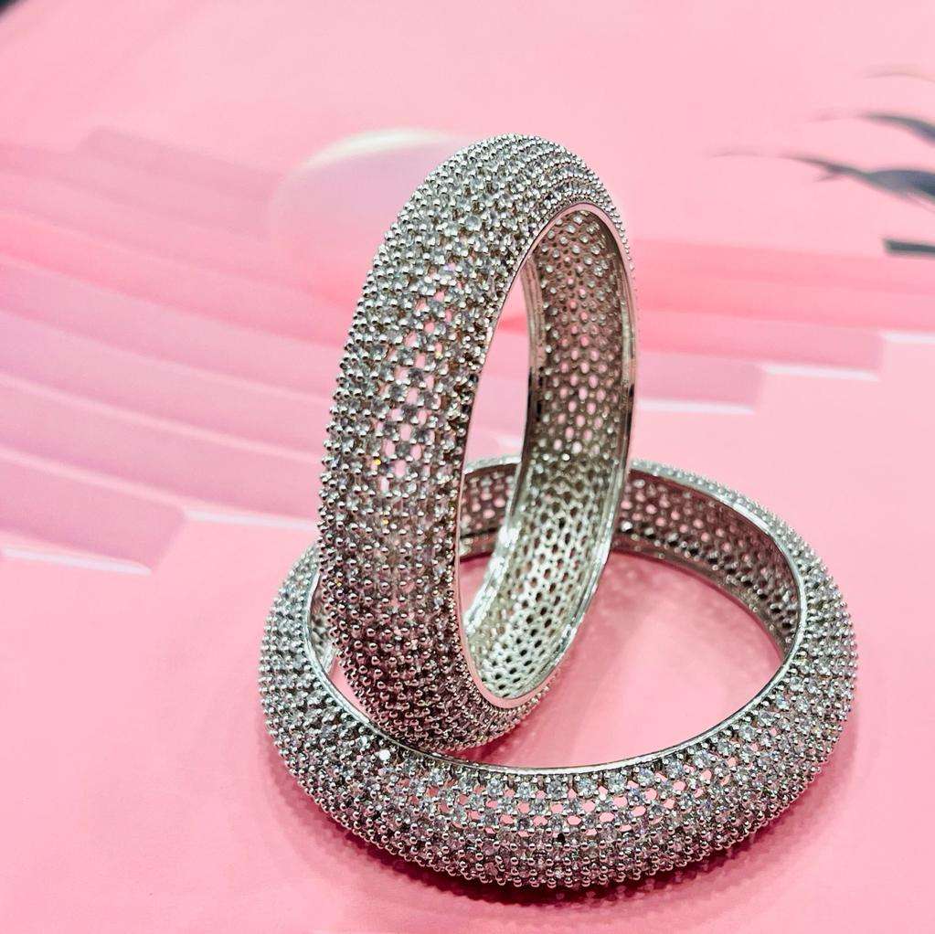 Vs Ad nihaar bangles