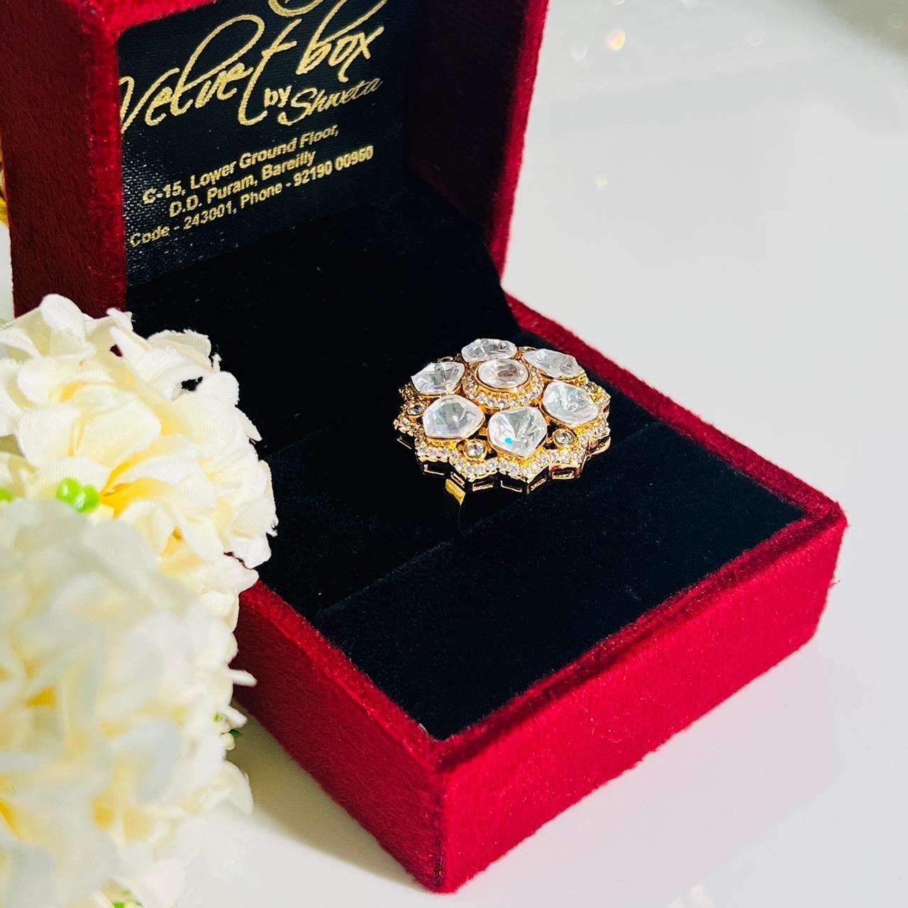Nayaab rosie ring
