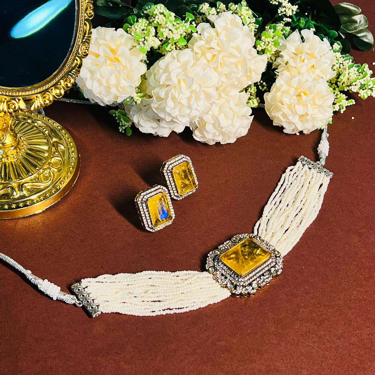 Nayaab heer choker
