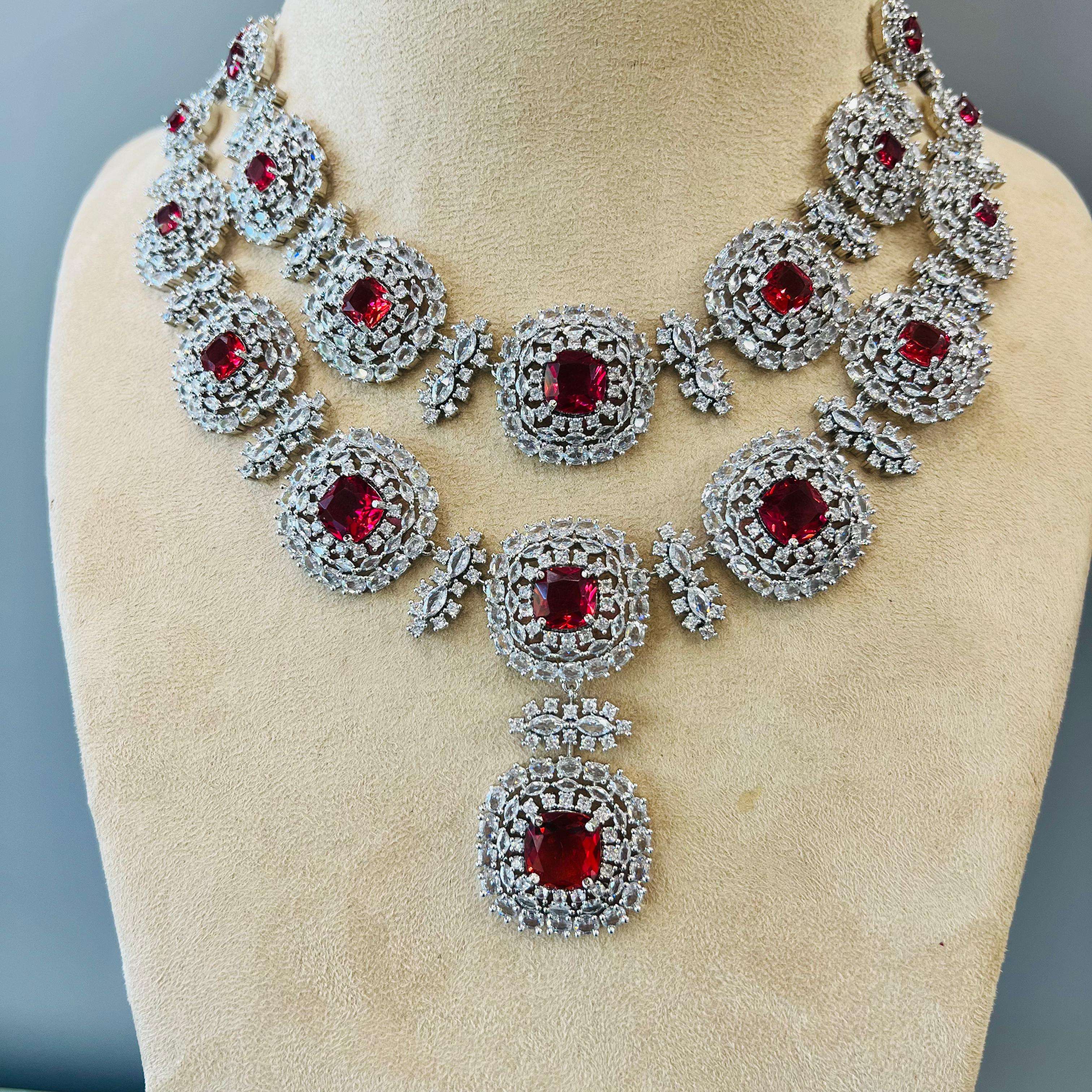 Zoya ad Neckpiece Velvet box by Shweta