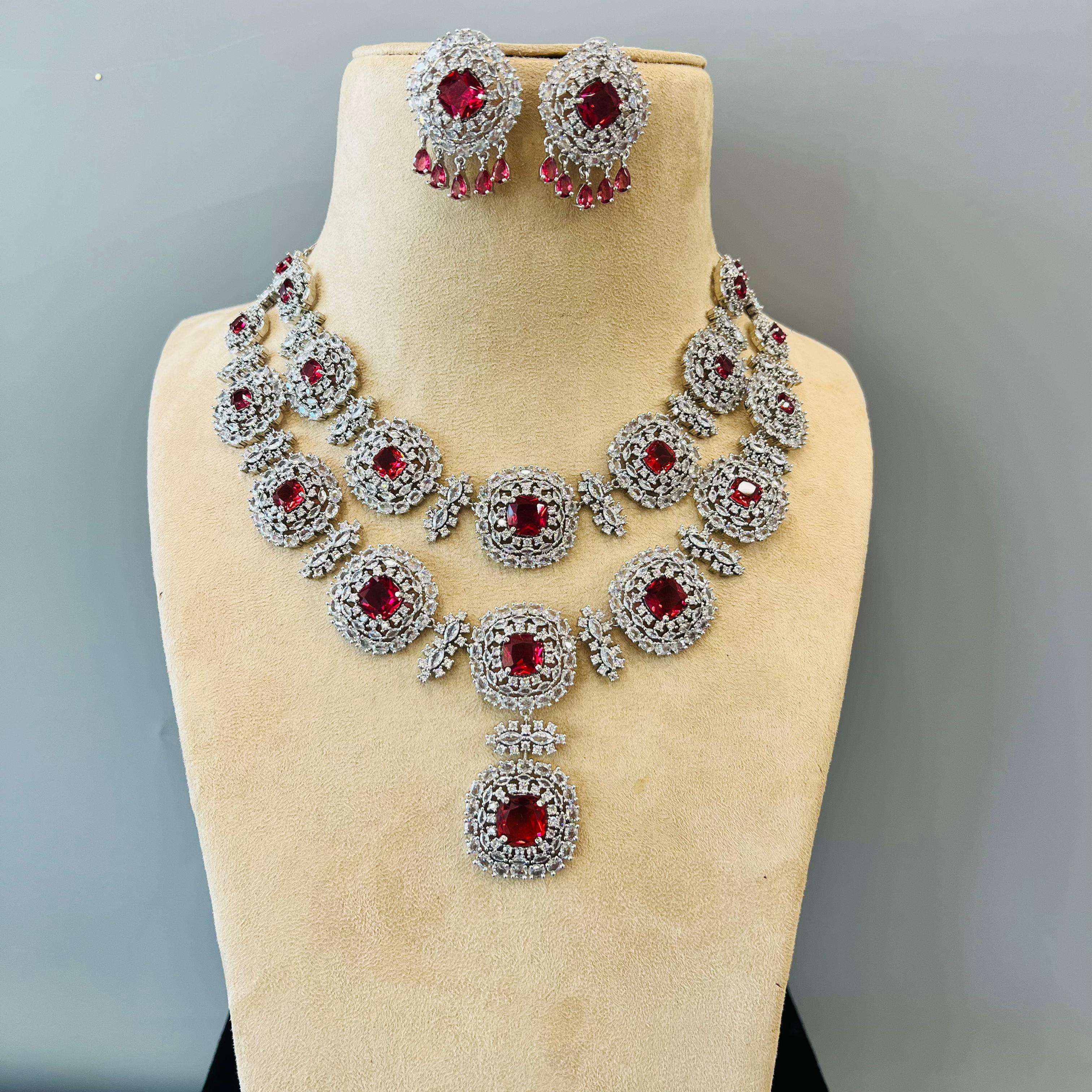 Zoya ad Neckpiece Velvet box by Shweta