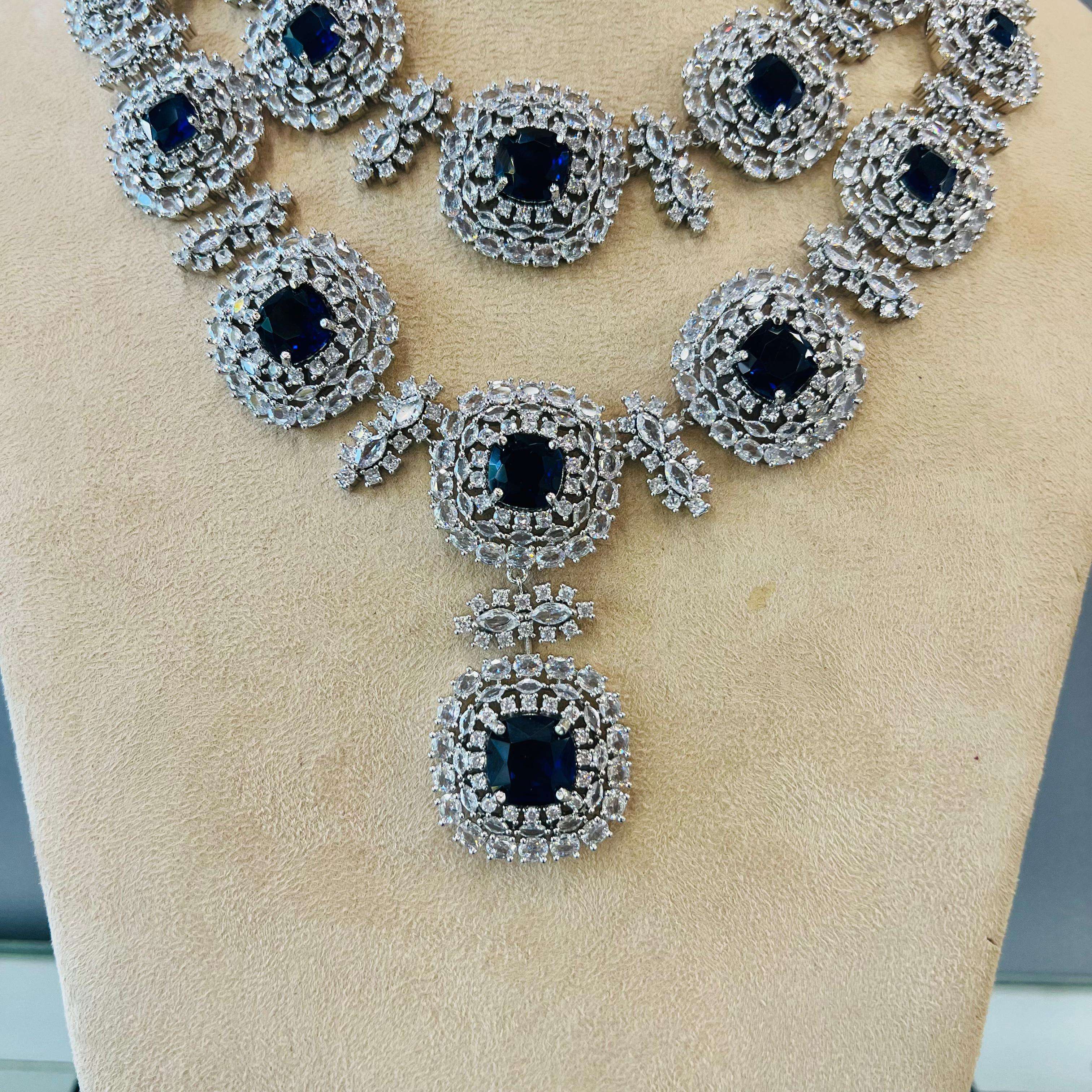 Zoya ad Neckpiece Velvet box by Shweta
