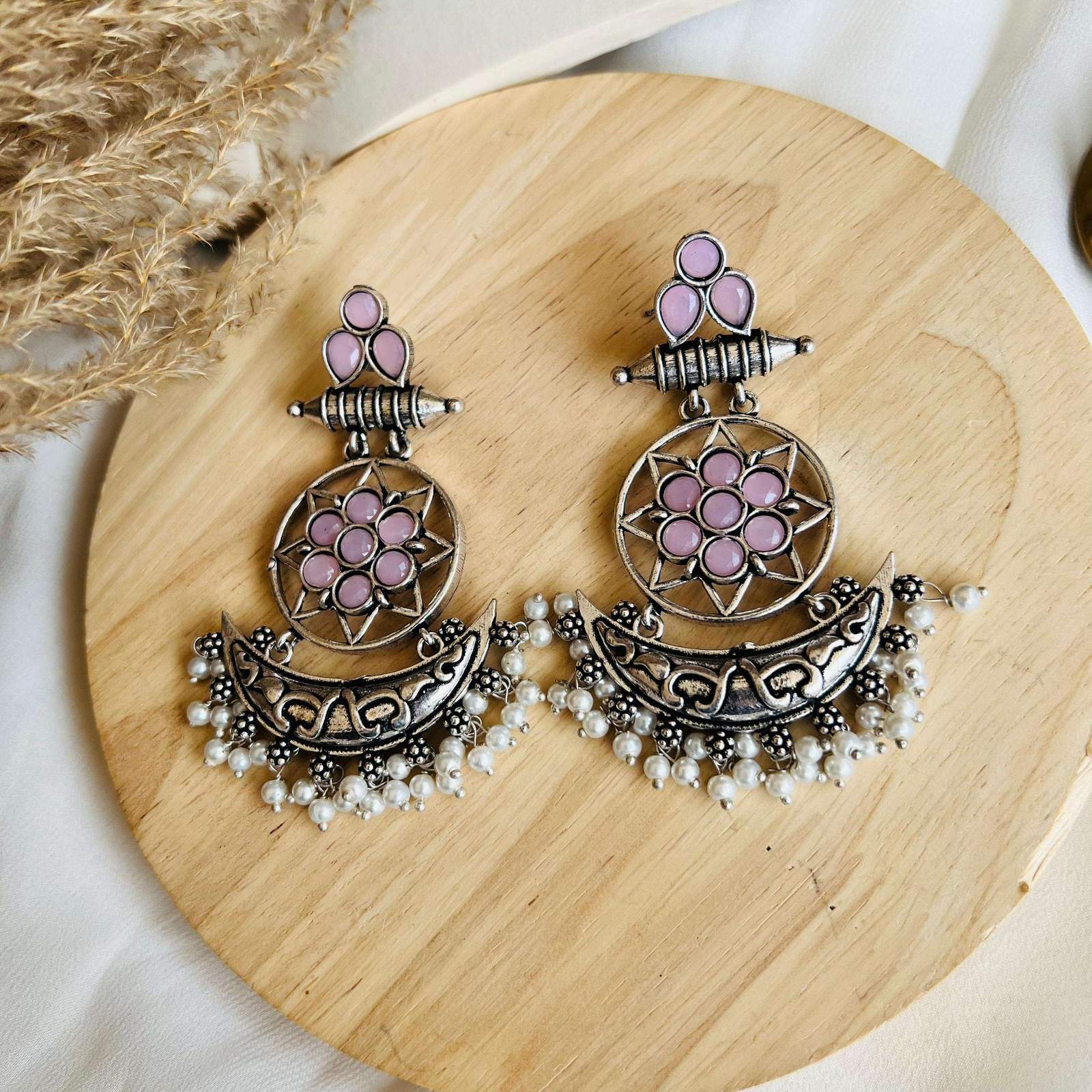 Inayat oxidized Chandwali Velvet box by Shweta