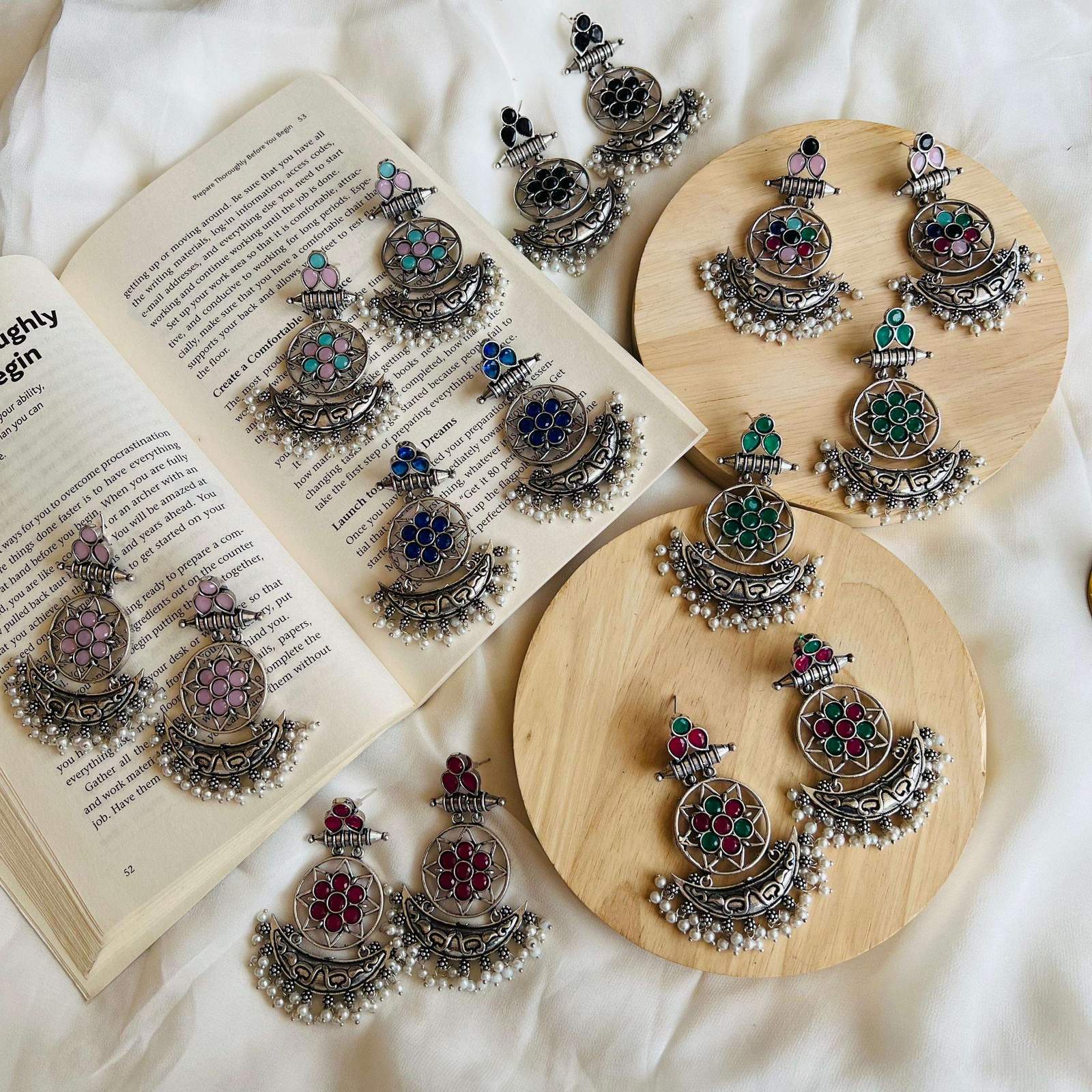 Inayat oxidized Chandwali Velvet box by Shweta