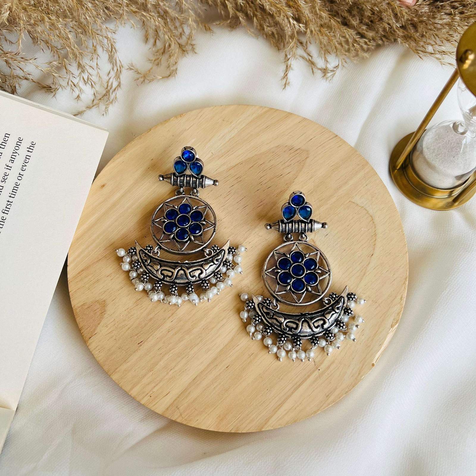 Inayat oxidized Chandwali Velvet box by Shweta