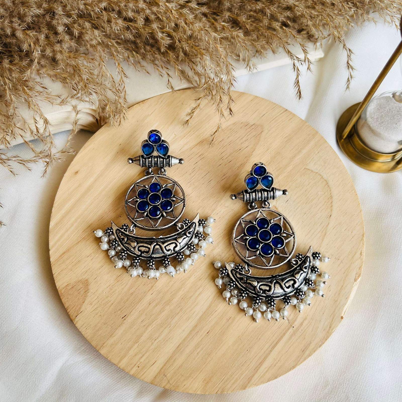 Inayat oxidized Chandwali Velvet box by Shweta