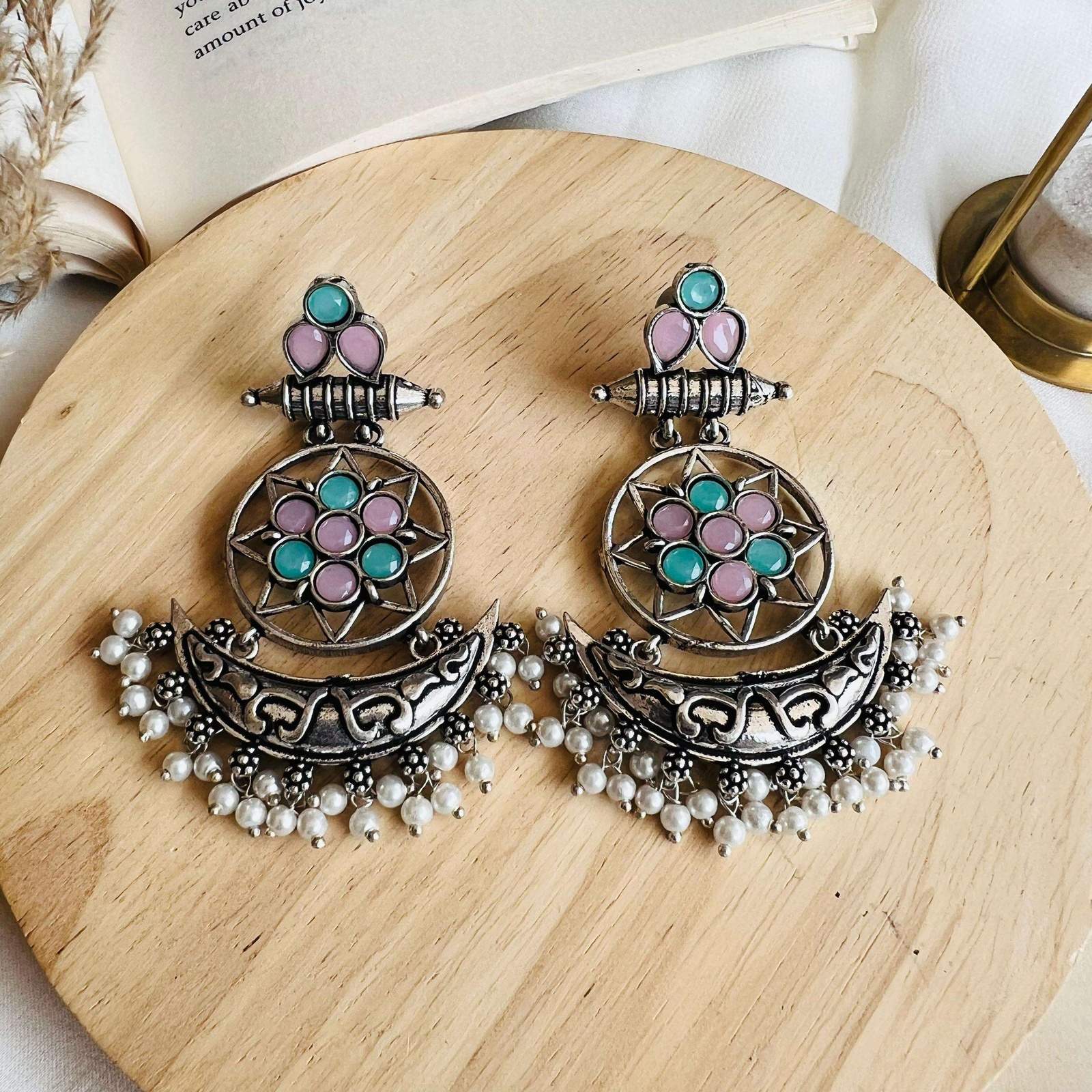 Inayat oxidized Chandwali Velvet box by Shweta