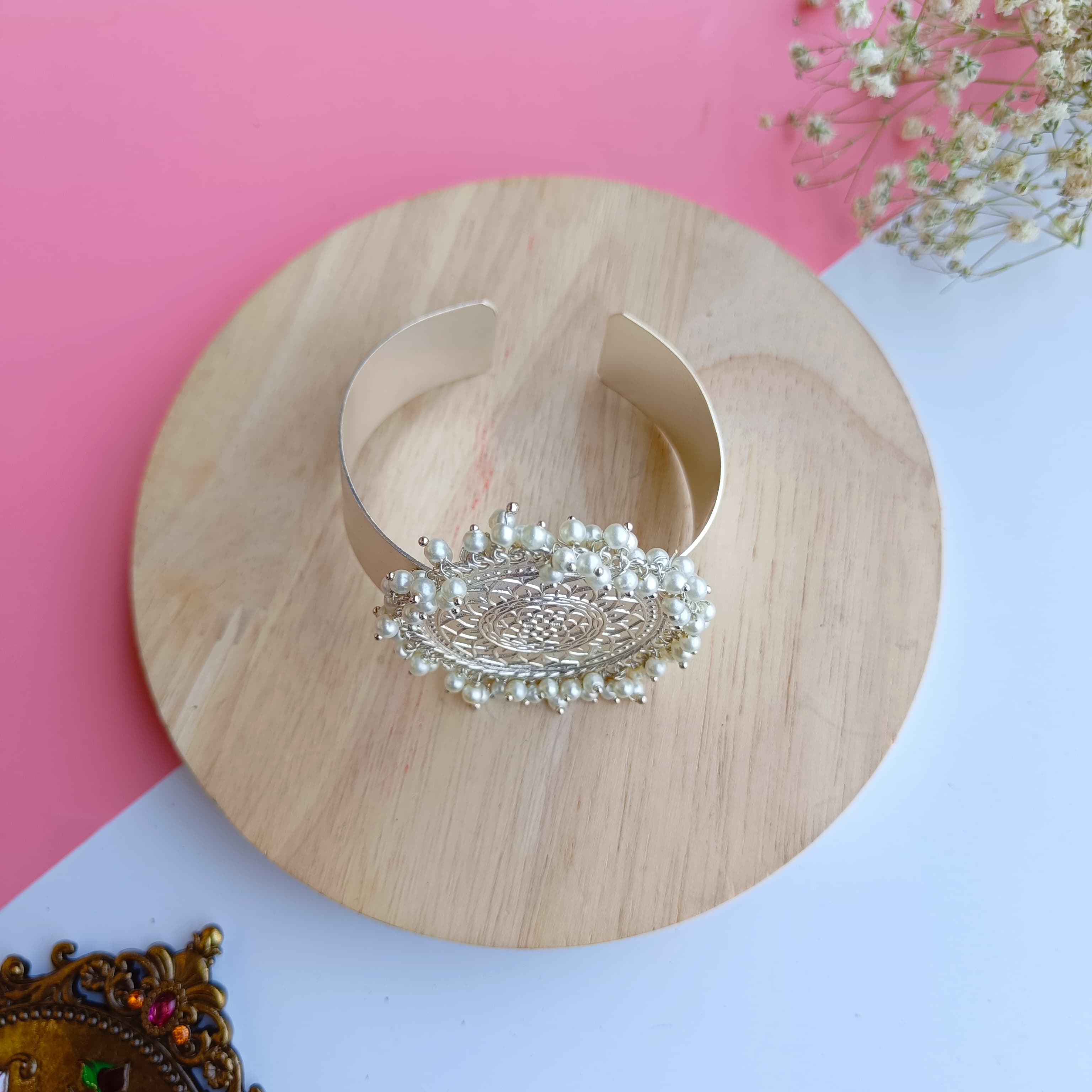 Layla tubel Gold Bracelet