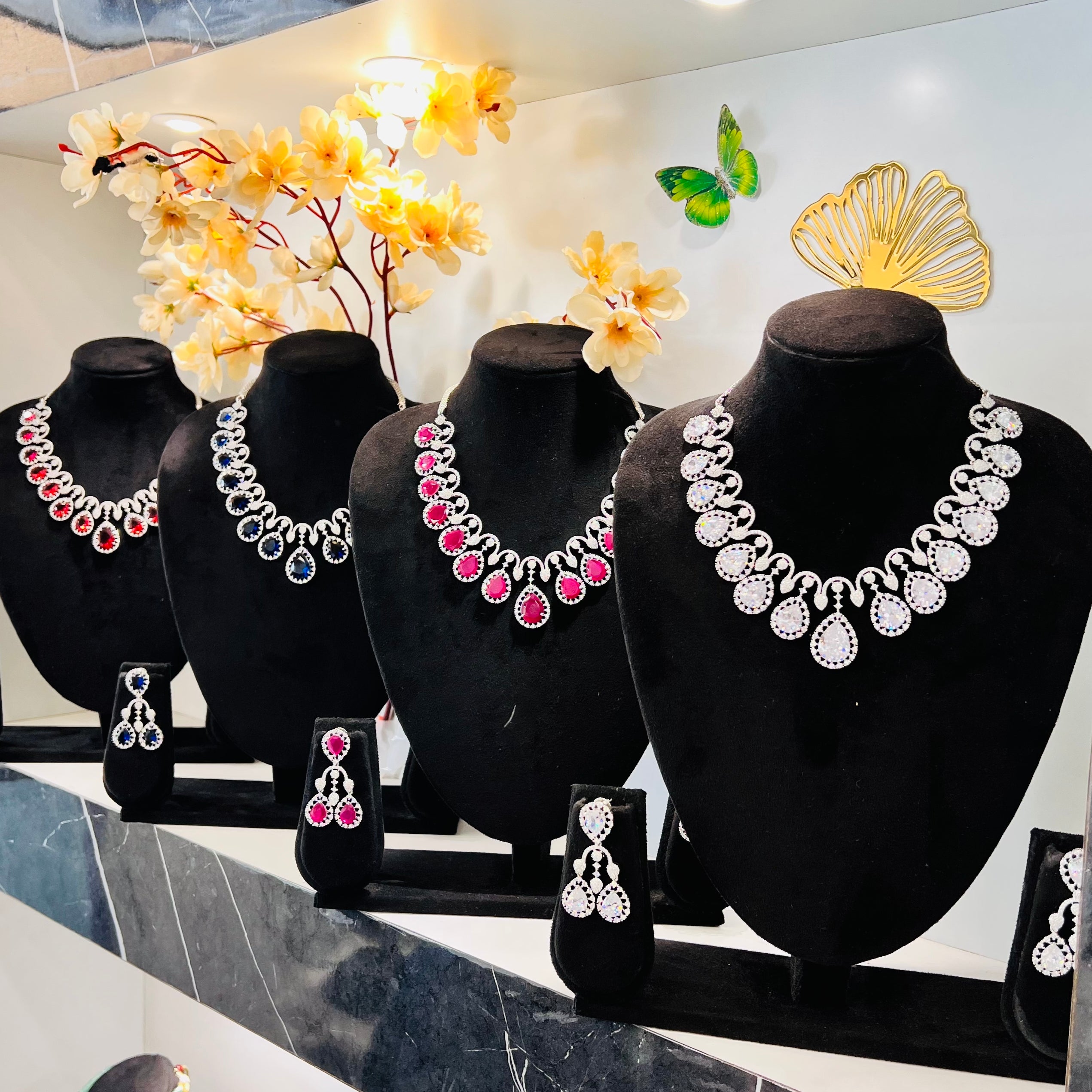 Ad Alina Neckpiece