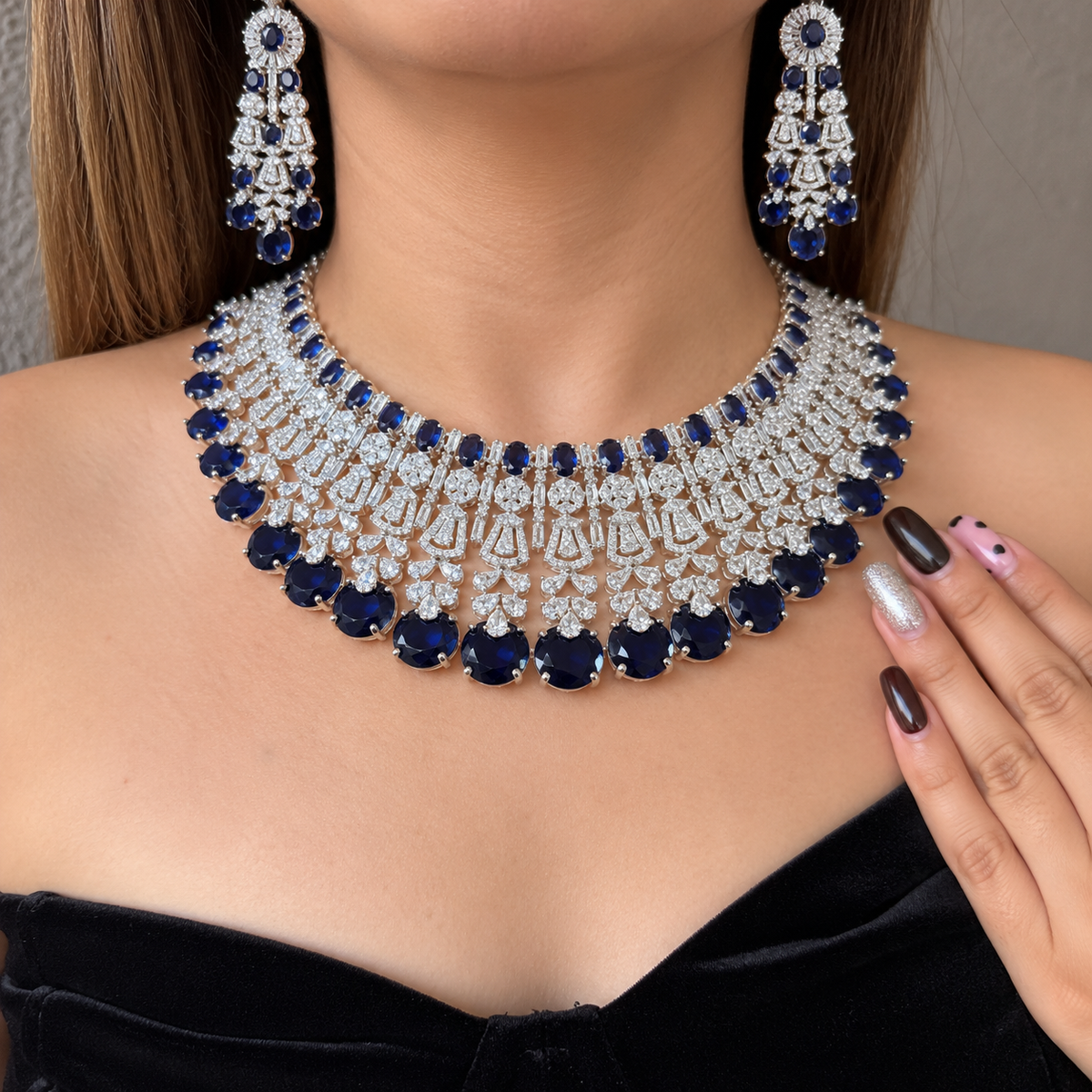 Ad Ishita neckpiece