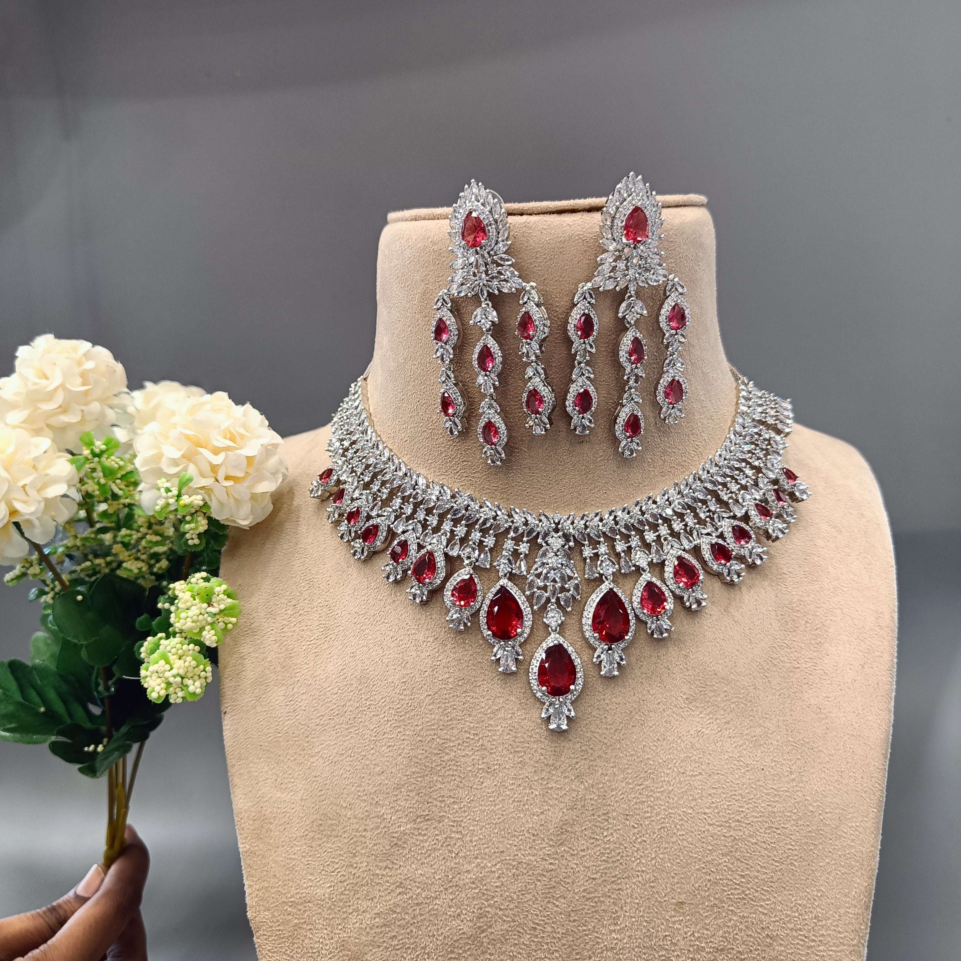 AD kritika Neckpiece