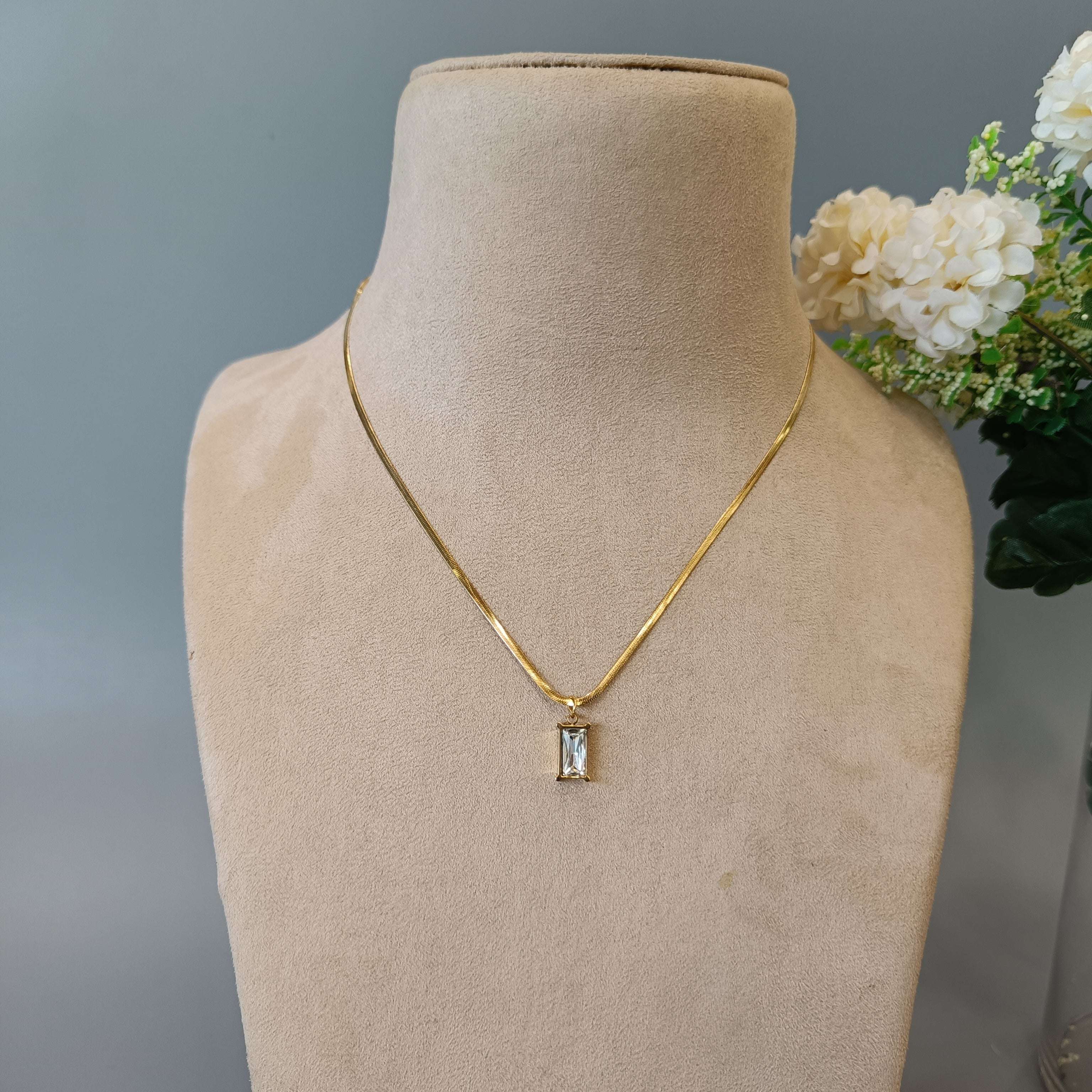 layla Neckchain 1517