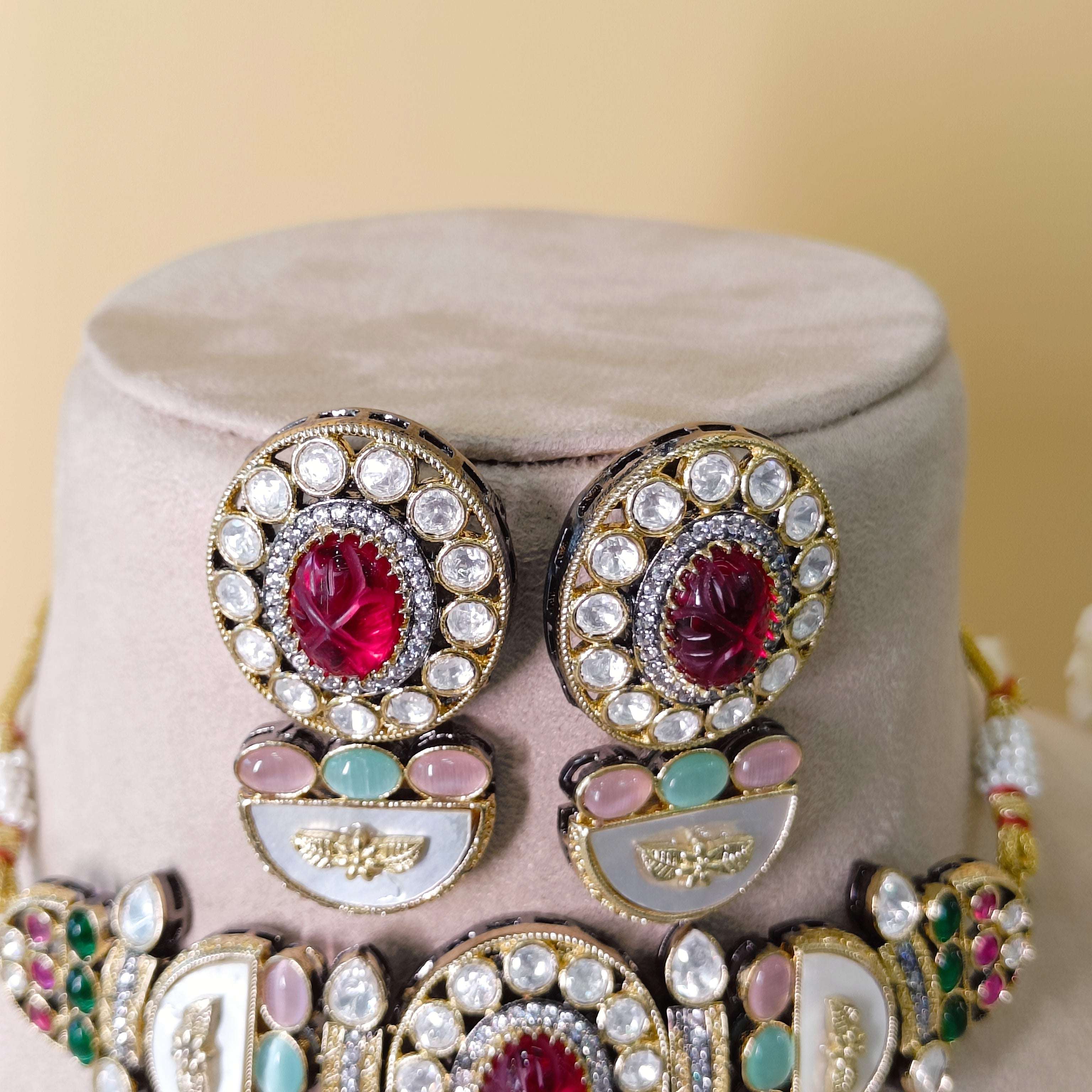 Nayaab Navratn choker Velvet box by Shweta