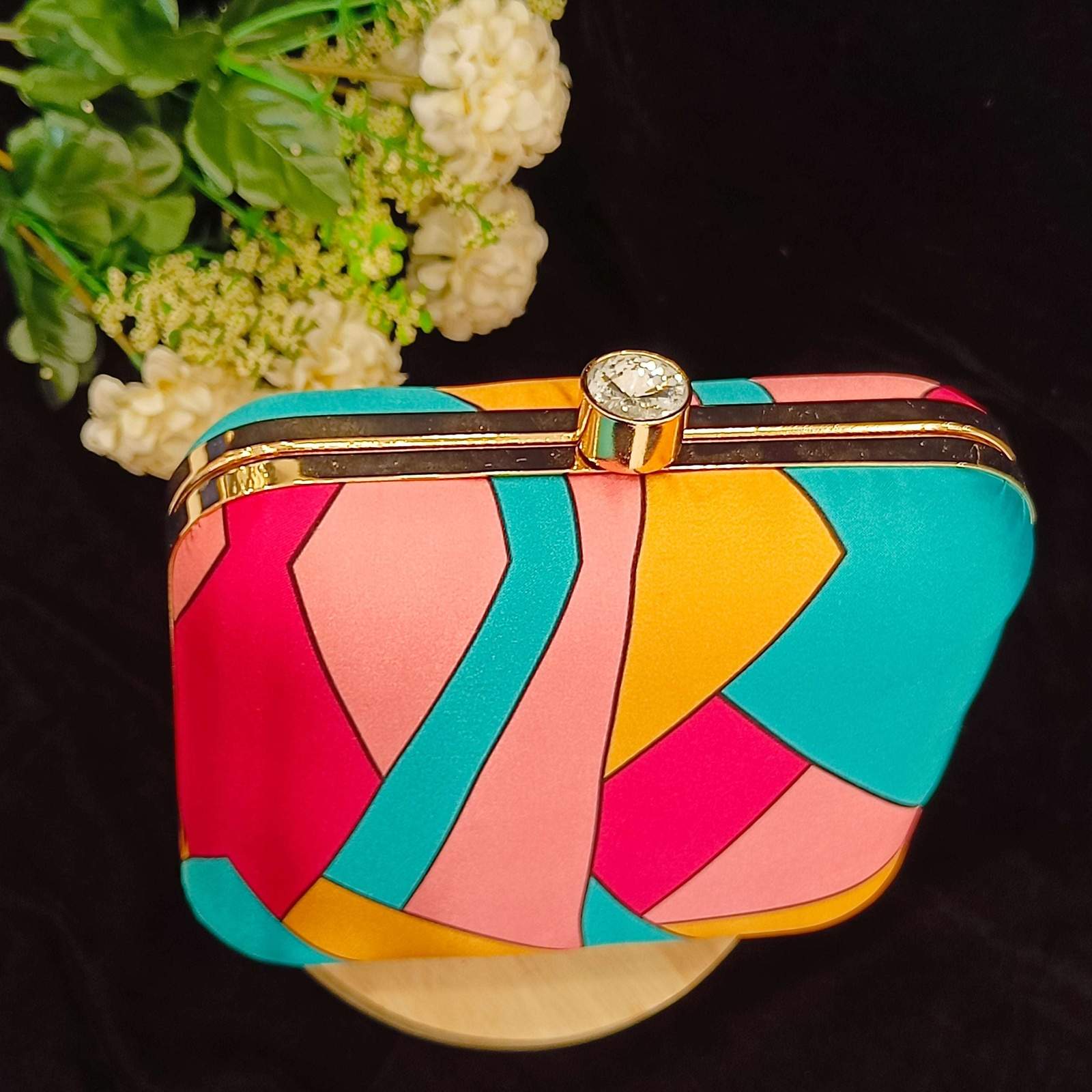 Vs Barbie clutch 118