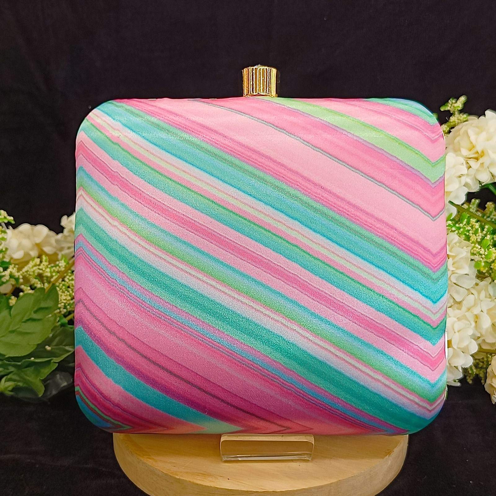 Vs Barbie clutch 120