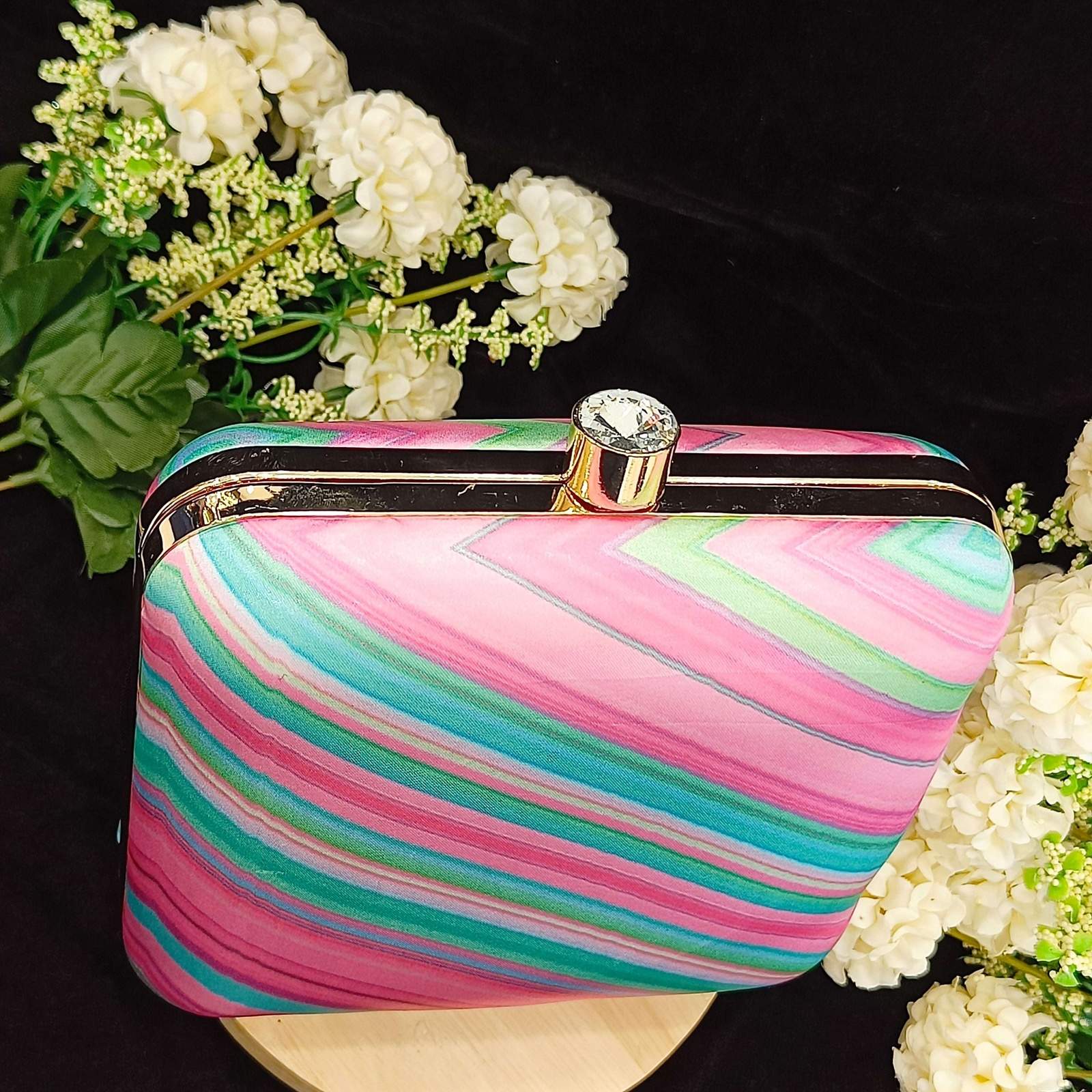 Vs Barbie clutch 120