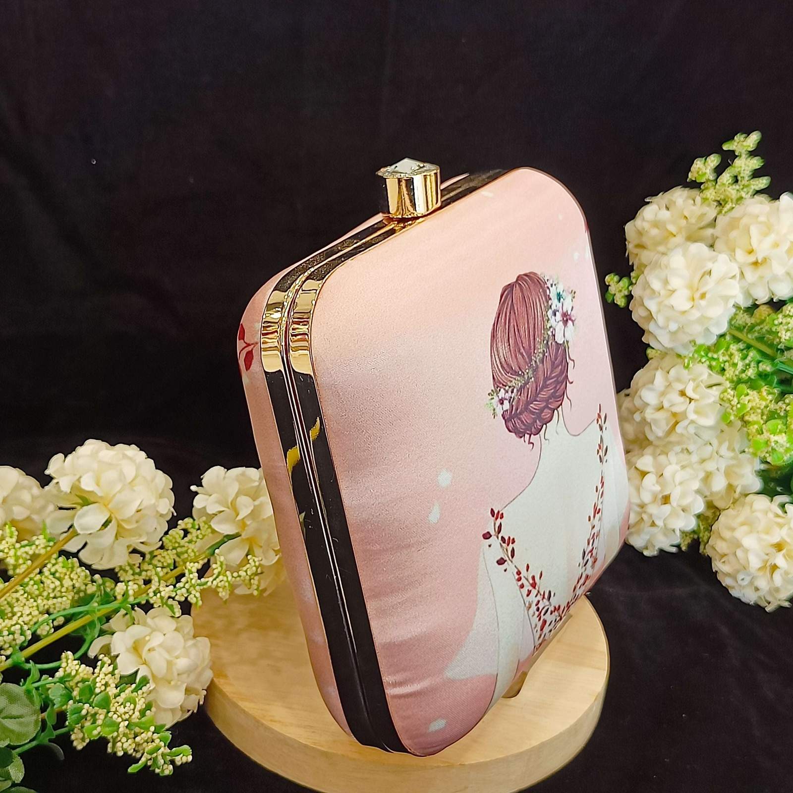 Vs Barbie clutch 122