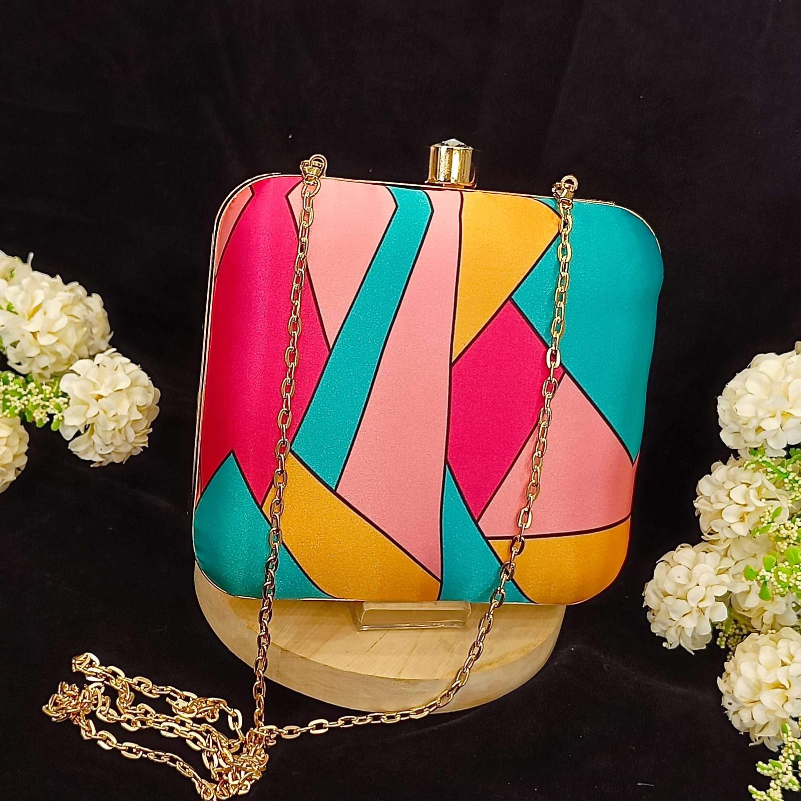 Vs Barbie clutch 118