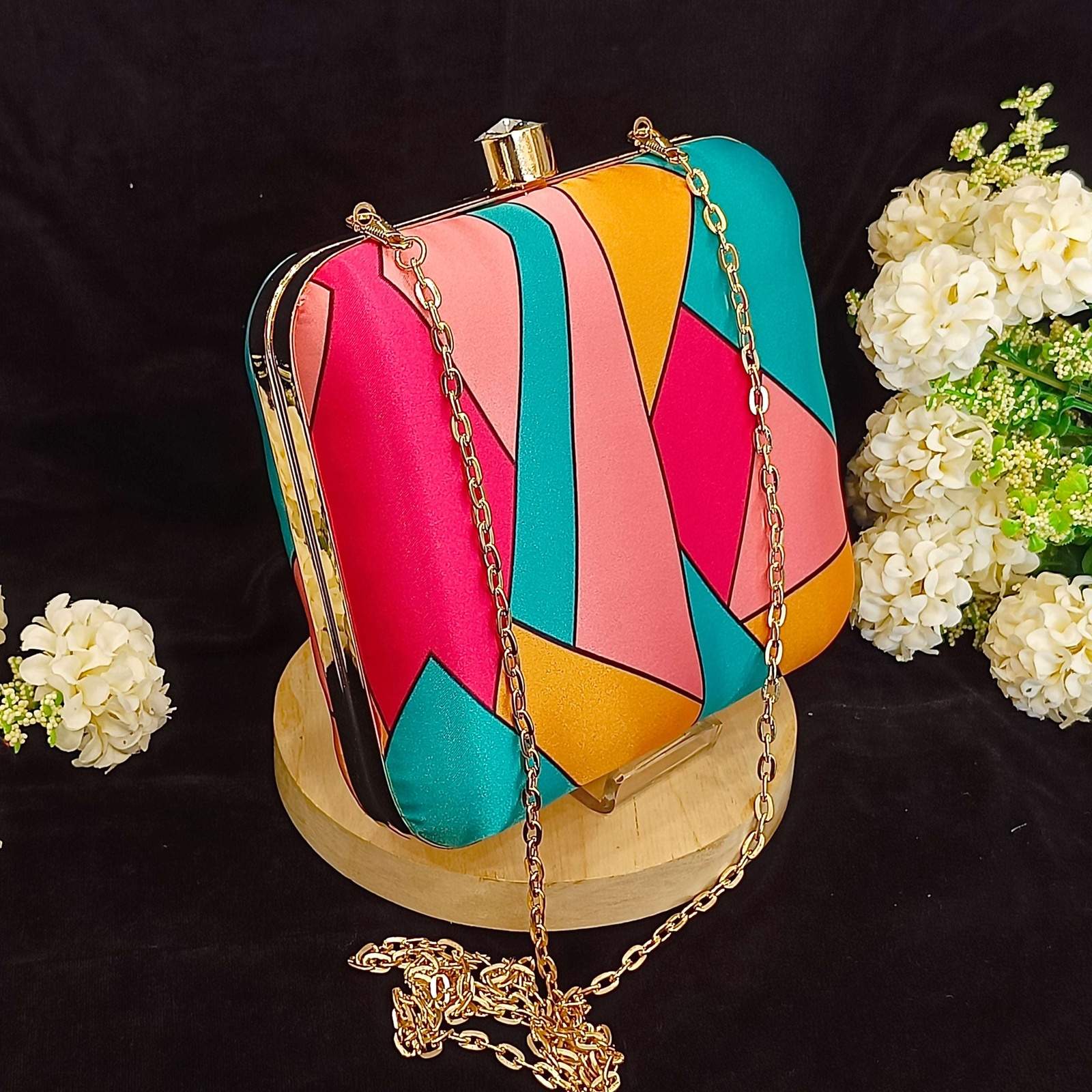 Vs Barbie clutch 118