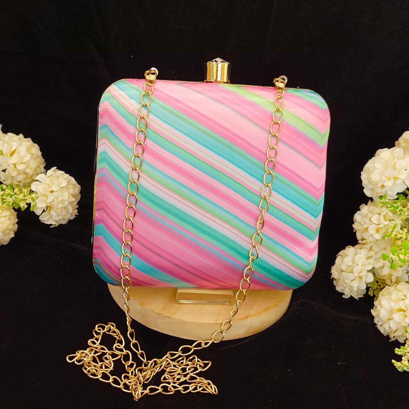 Vs Barbie clutch 120