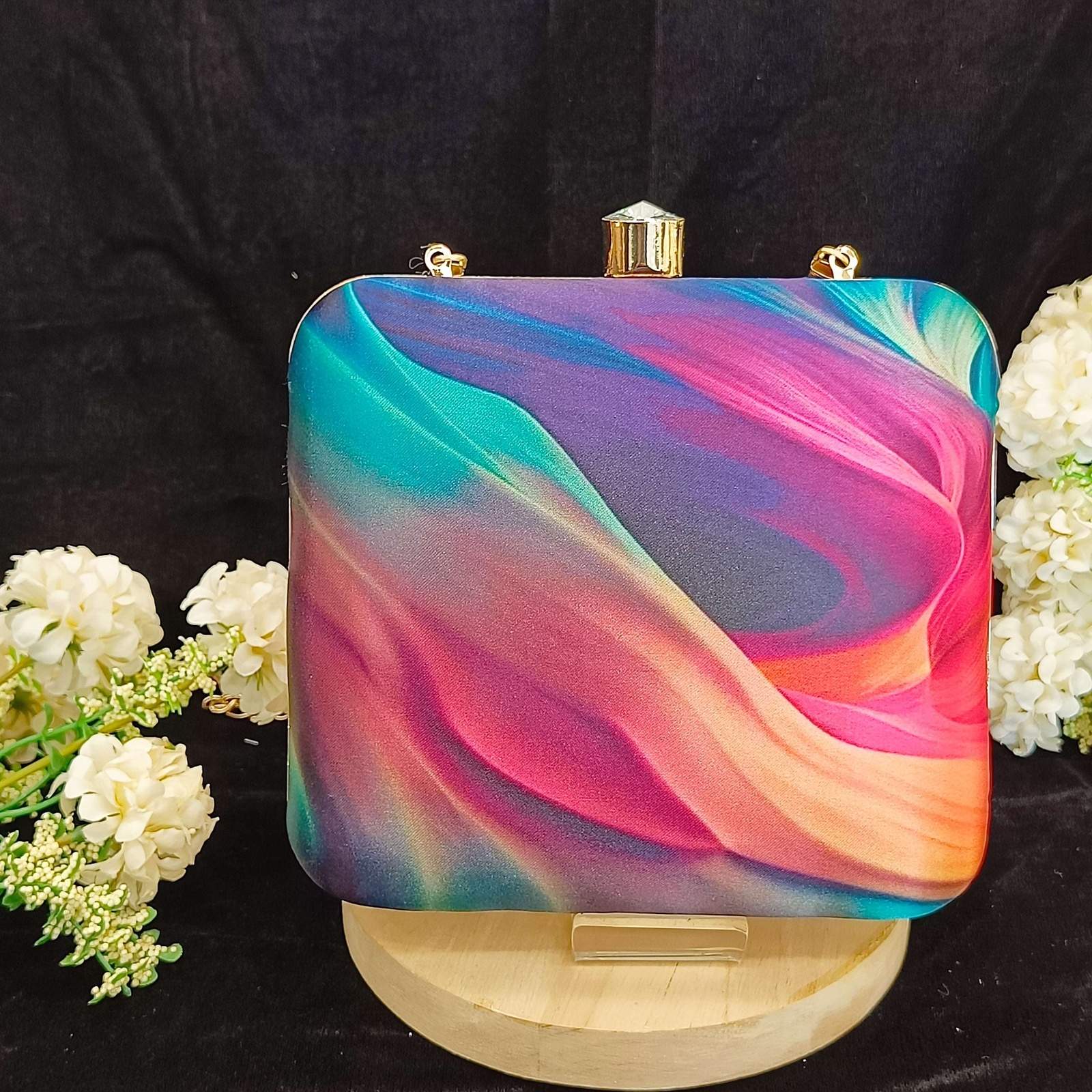 Vs Barbie clutch 115