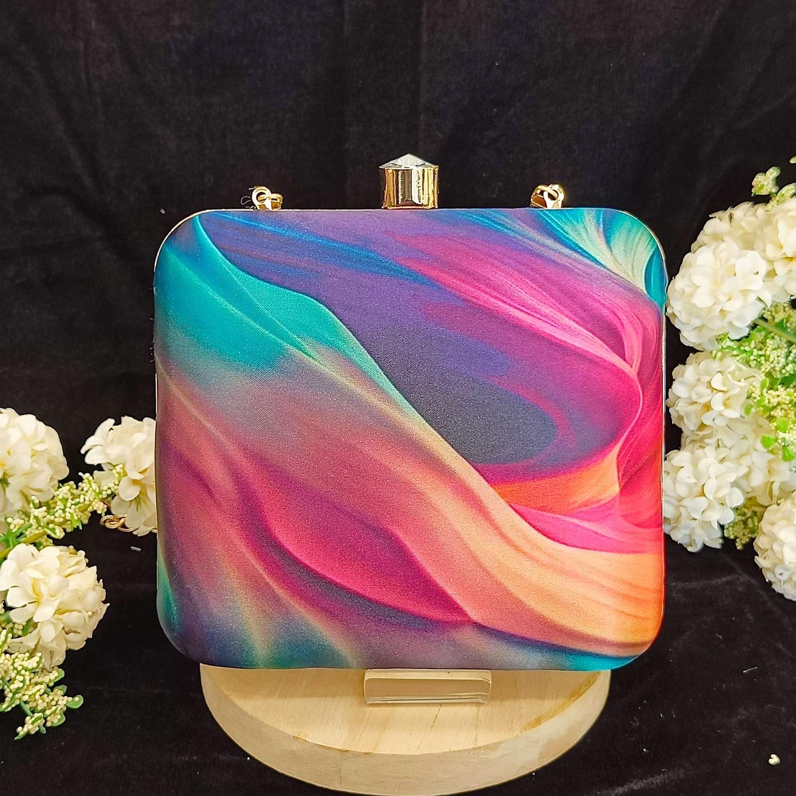 Vs Barbie clutch 115