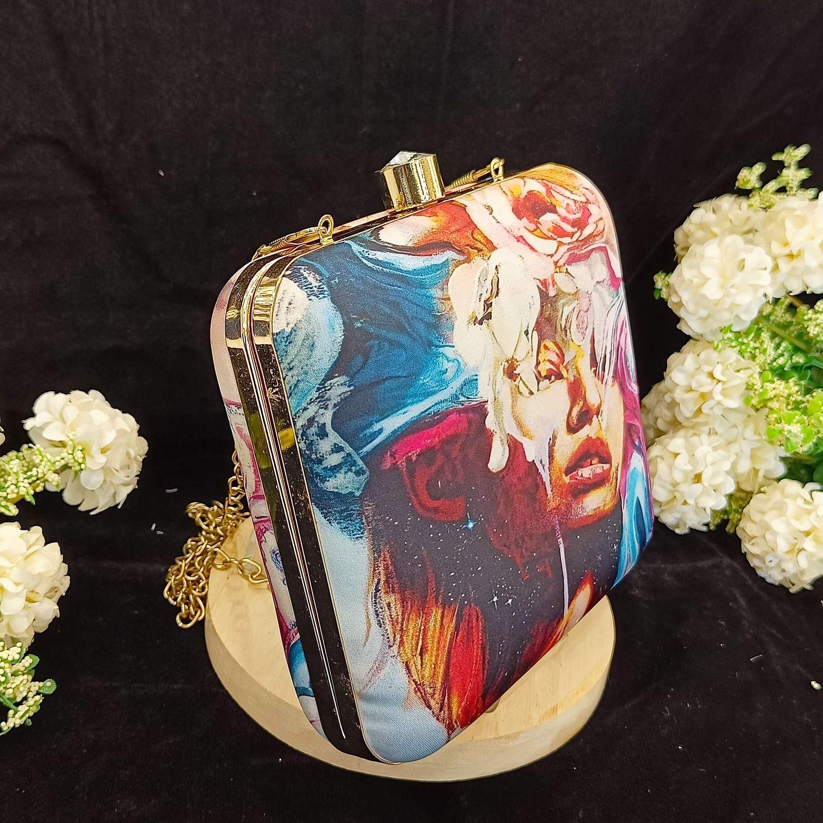 Vs Barbie clutch 114