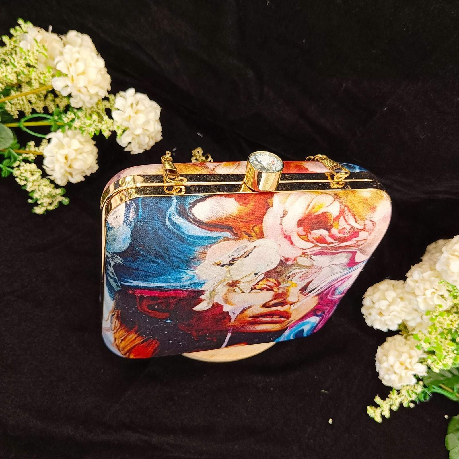 Vs Barbie clutch 114