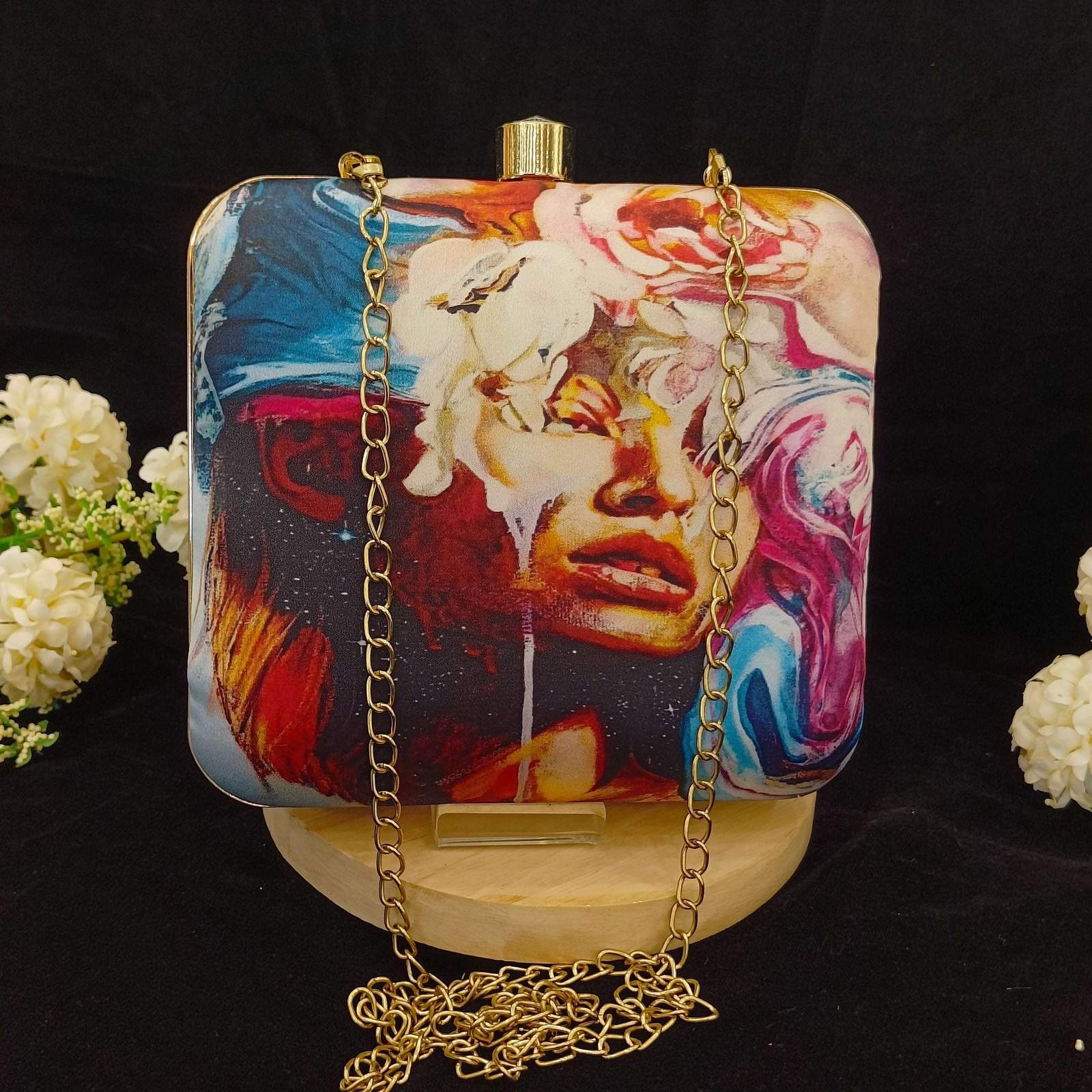 Vs Barbie clutch 114