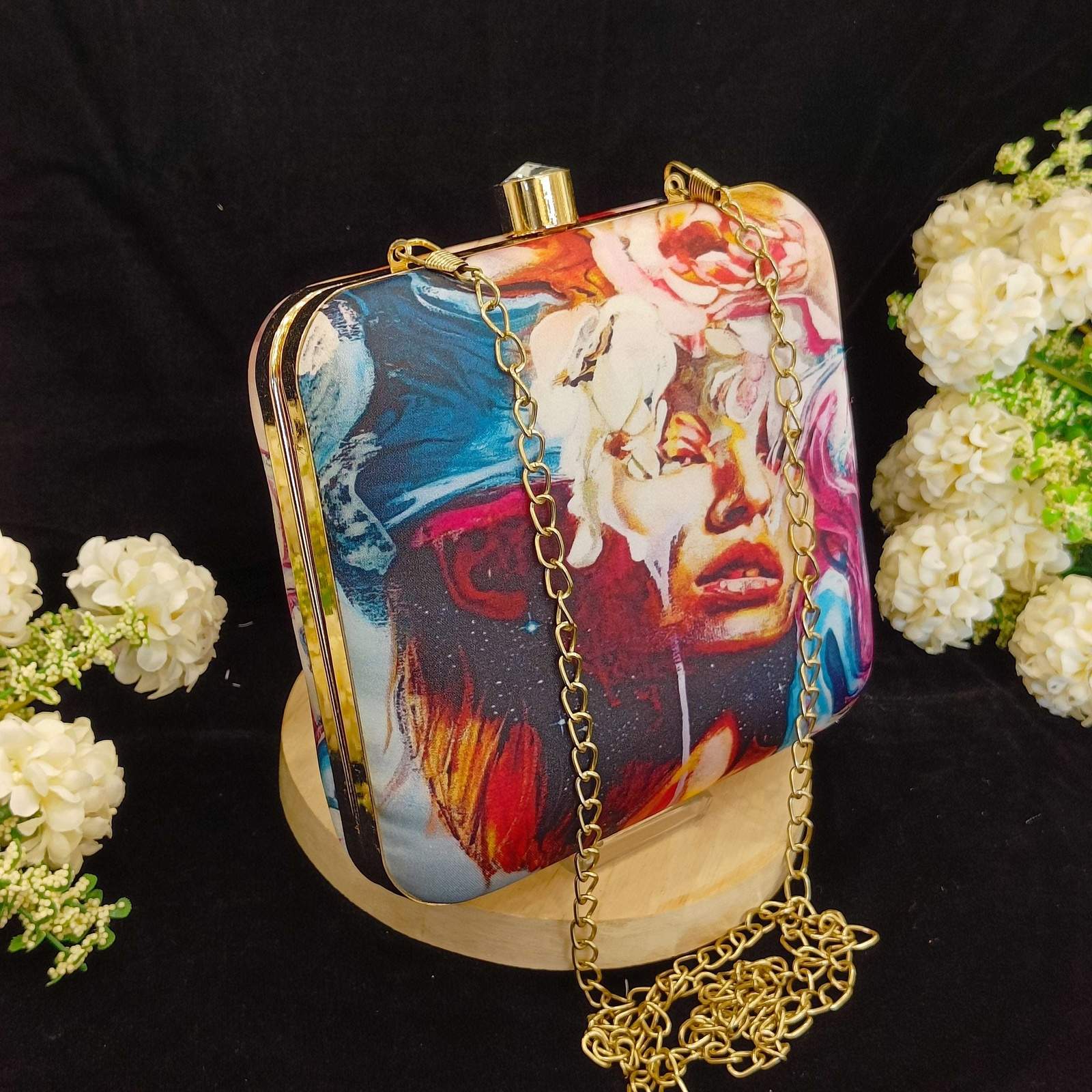 Vs Barbie clutch 114