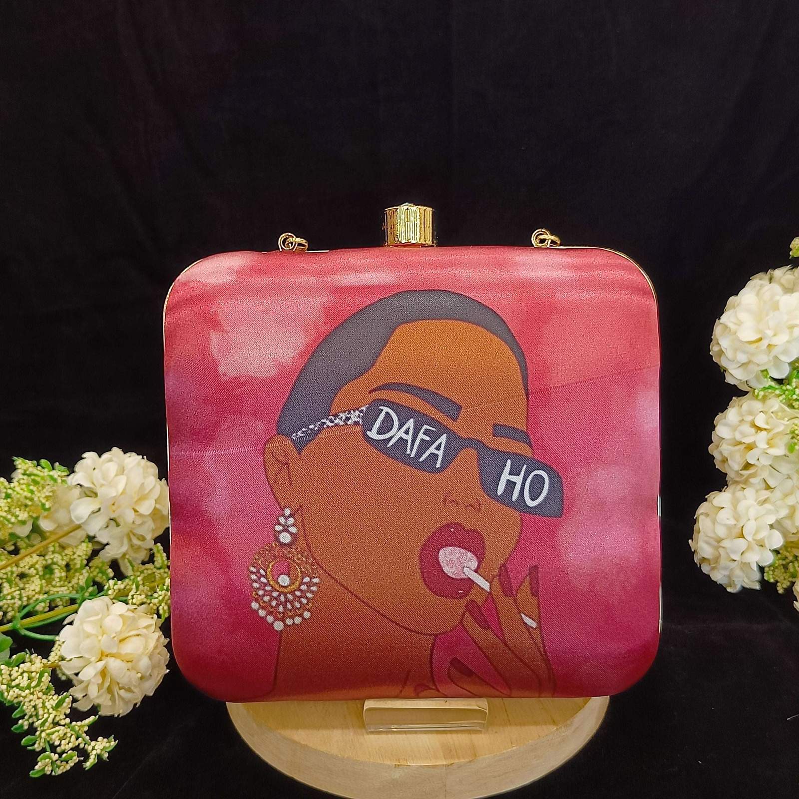 Vs Barbie clutch 112
