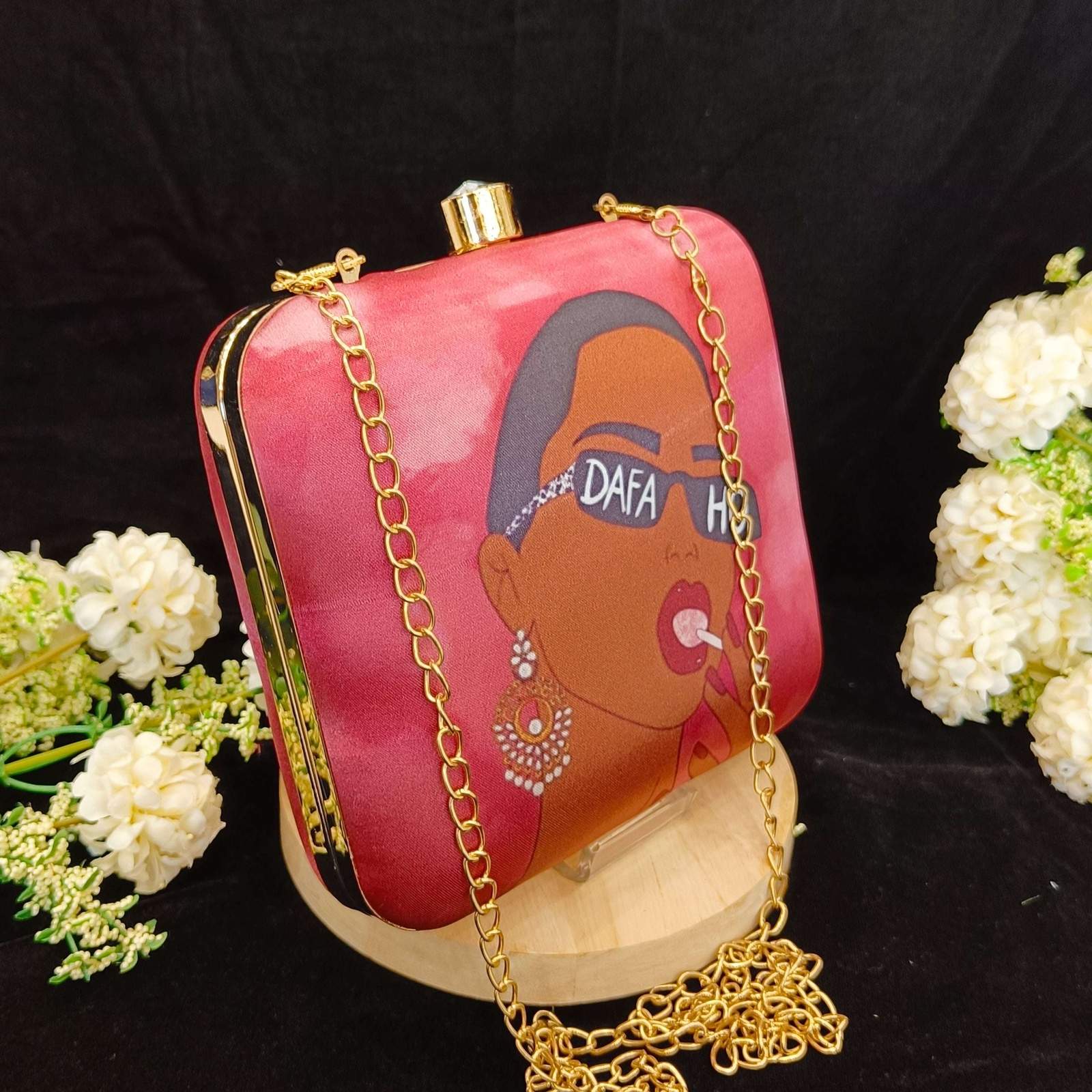 Vs Barbie clutch 112
