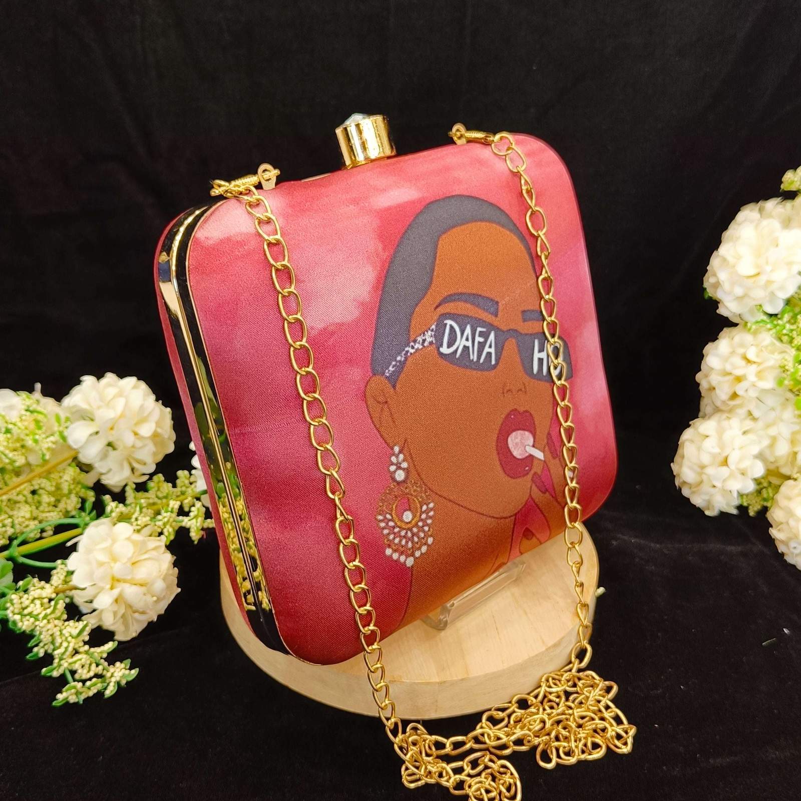 Vs Barbie clutch 112
