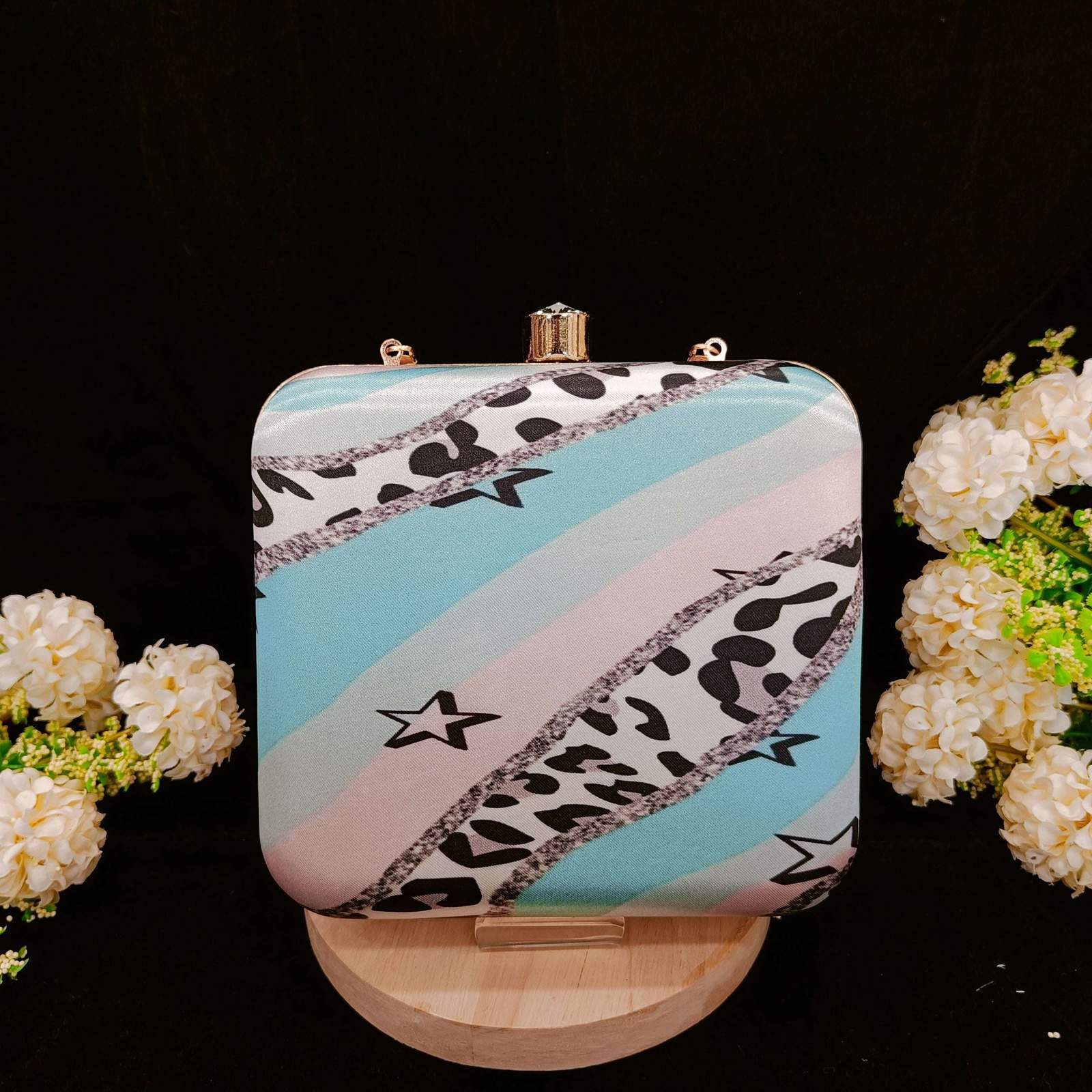 Vs Barbie clutch 110